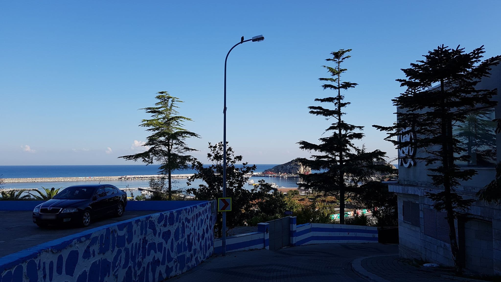 Street view near Degirmen Otel S-3, Şile — © galilu (CC BY-SA · Mapillary)