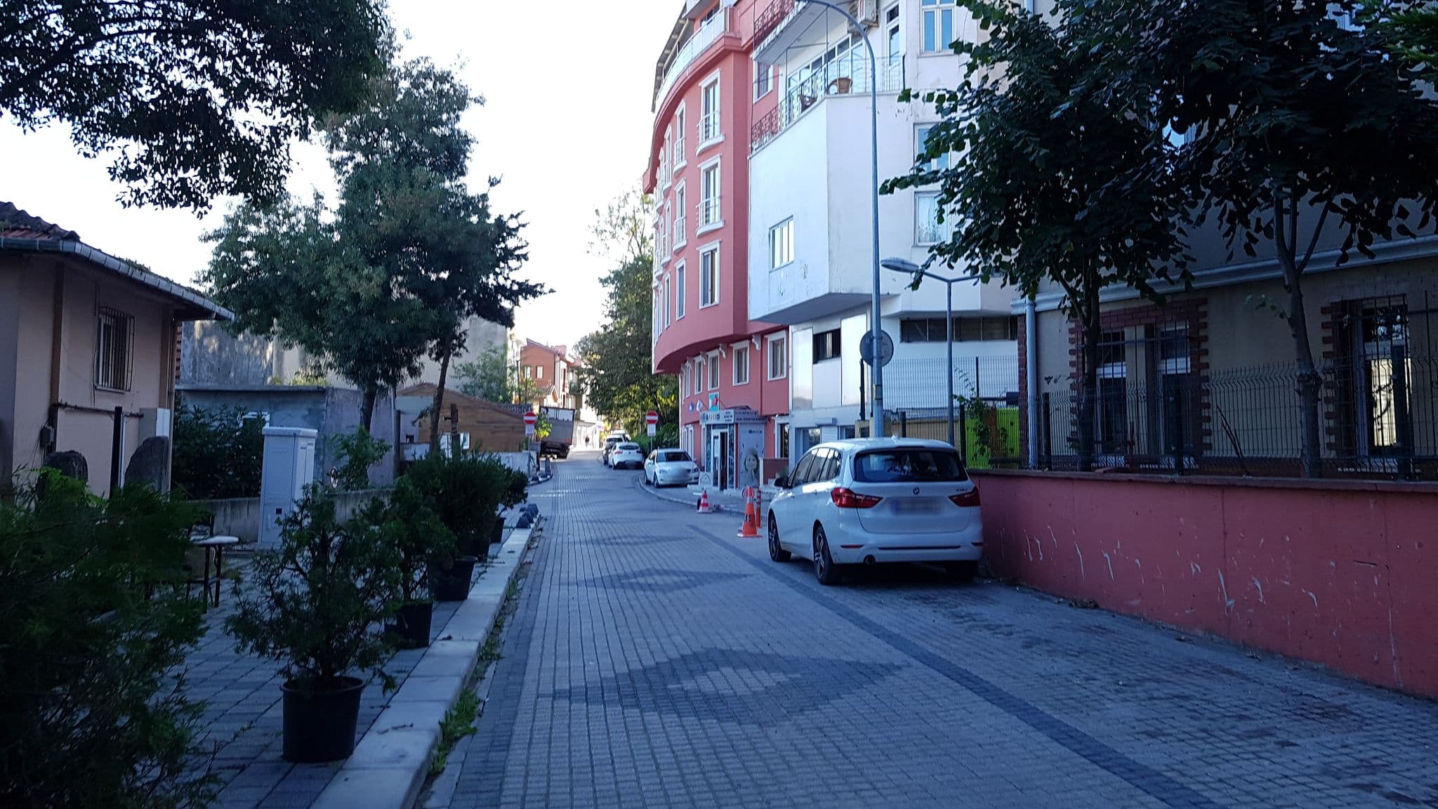 Street view near Kuzey Yıldızı Hotel, Şile — © galilu (CC BY-SA · Mapillary)