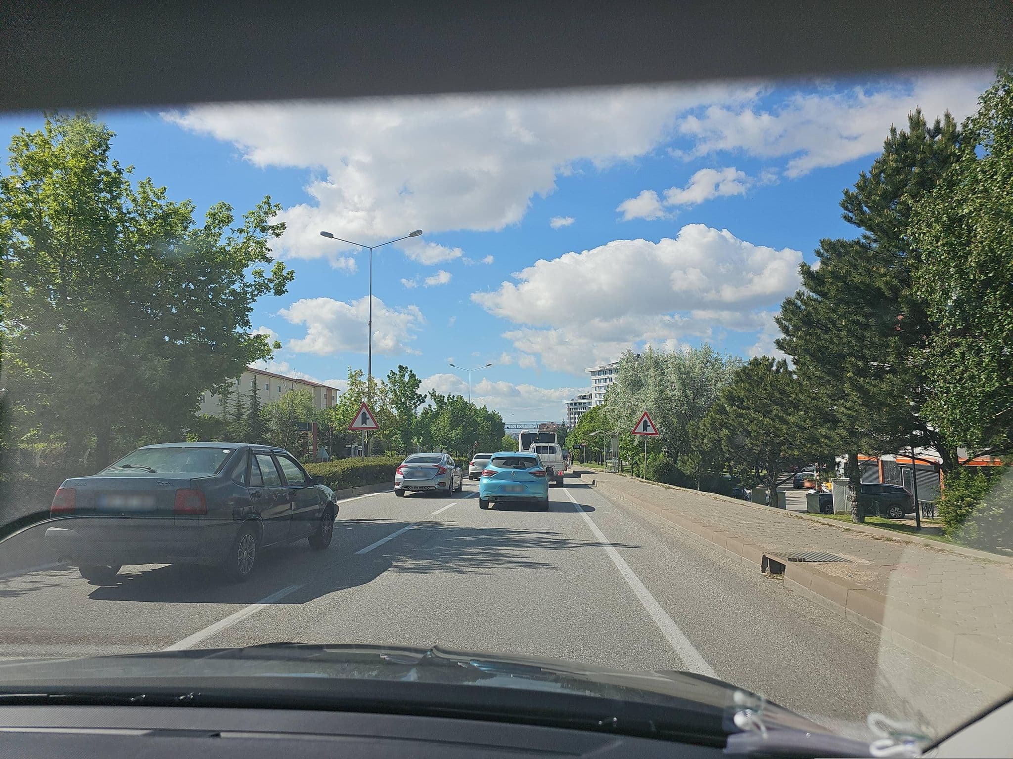 Street view near Ege Apart, Eskişehir — © kubikanber (CC BY-SA · Mapillary)