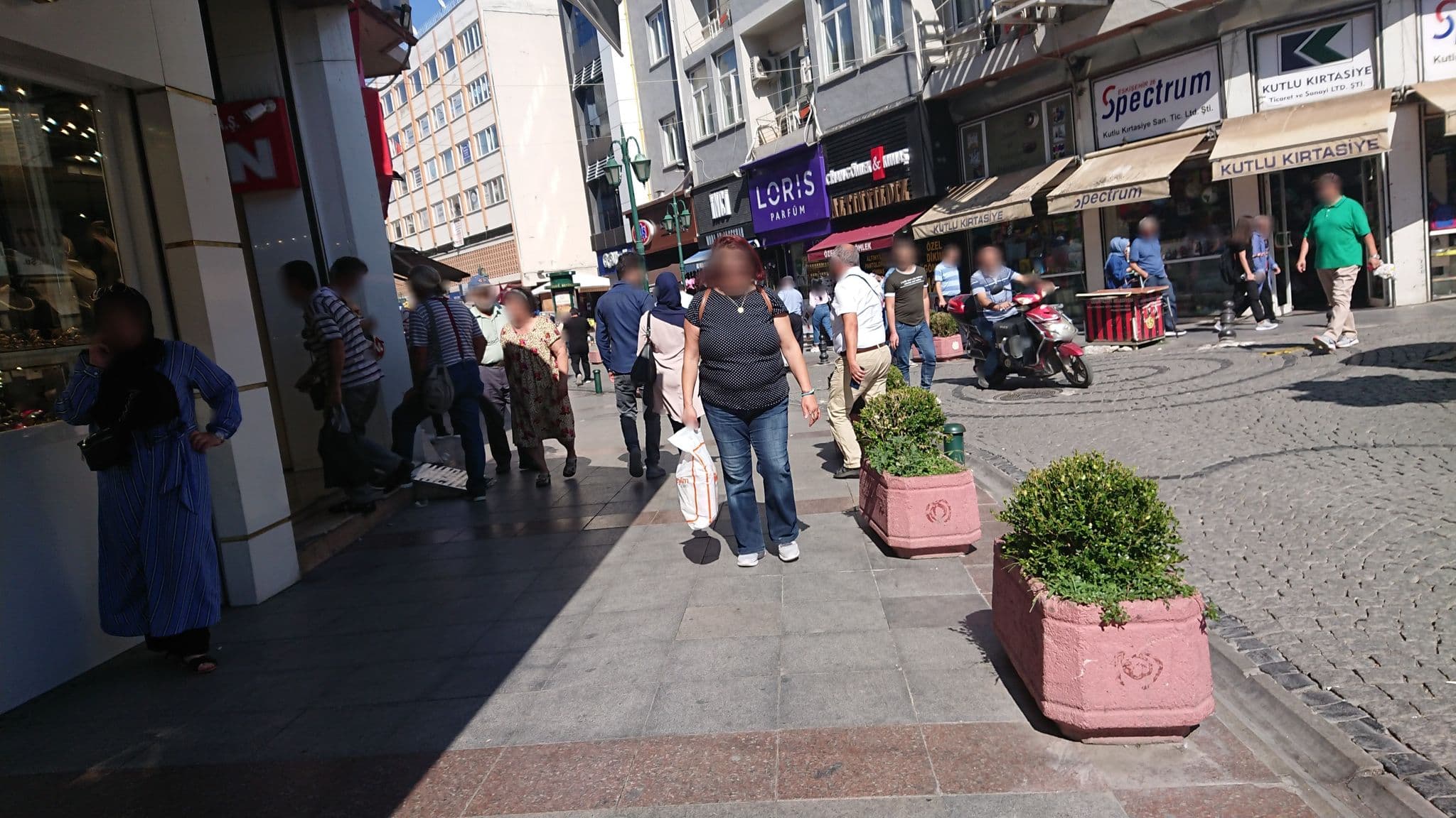 Street view near Deda Hotel, Eskişehir — © kubikanber (CC BY-SA · Mapillary)