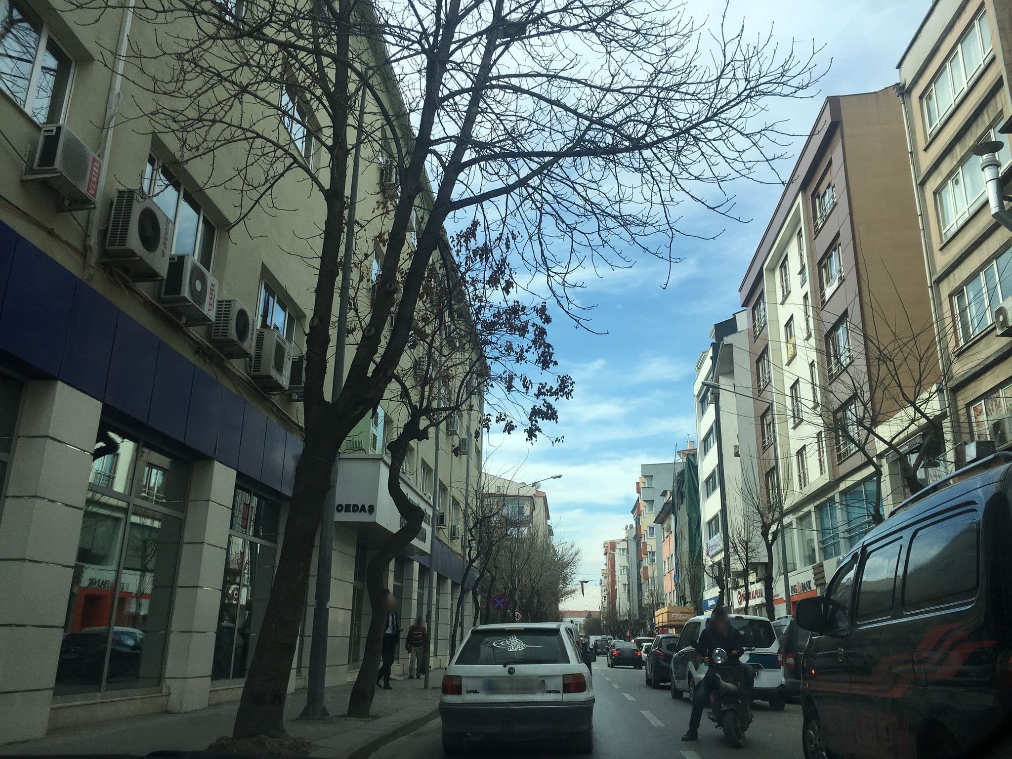 Street view near Tahsin Beyin Mekanı, Eskişehir — © semi (CC BY-SA · Mapillary)