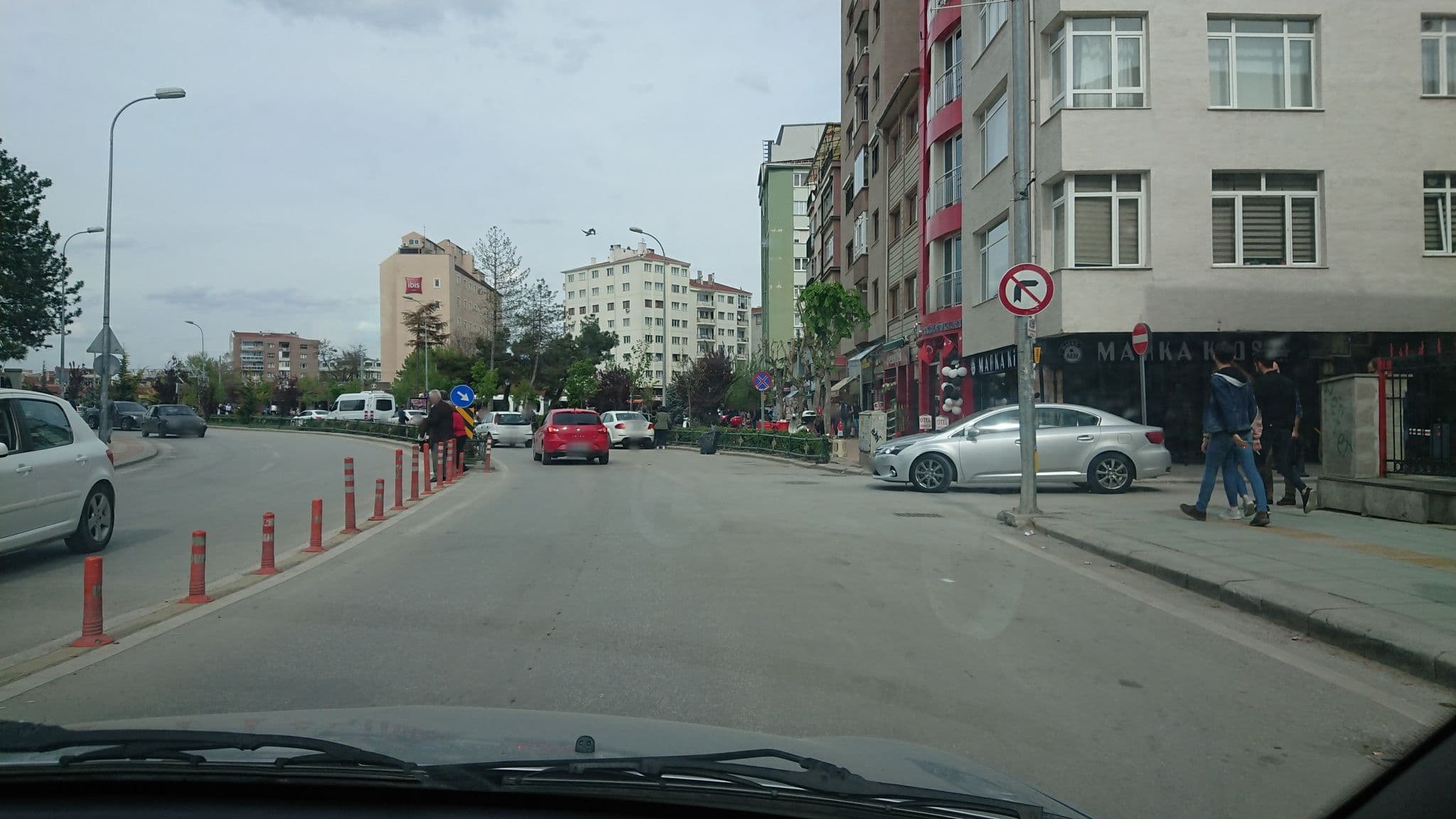Street view near Tekinoğulları Otel, Eskişehir — © kubikanber (CC BY-SA · Mapillary)