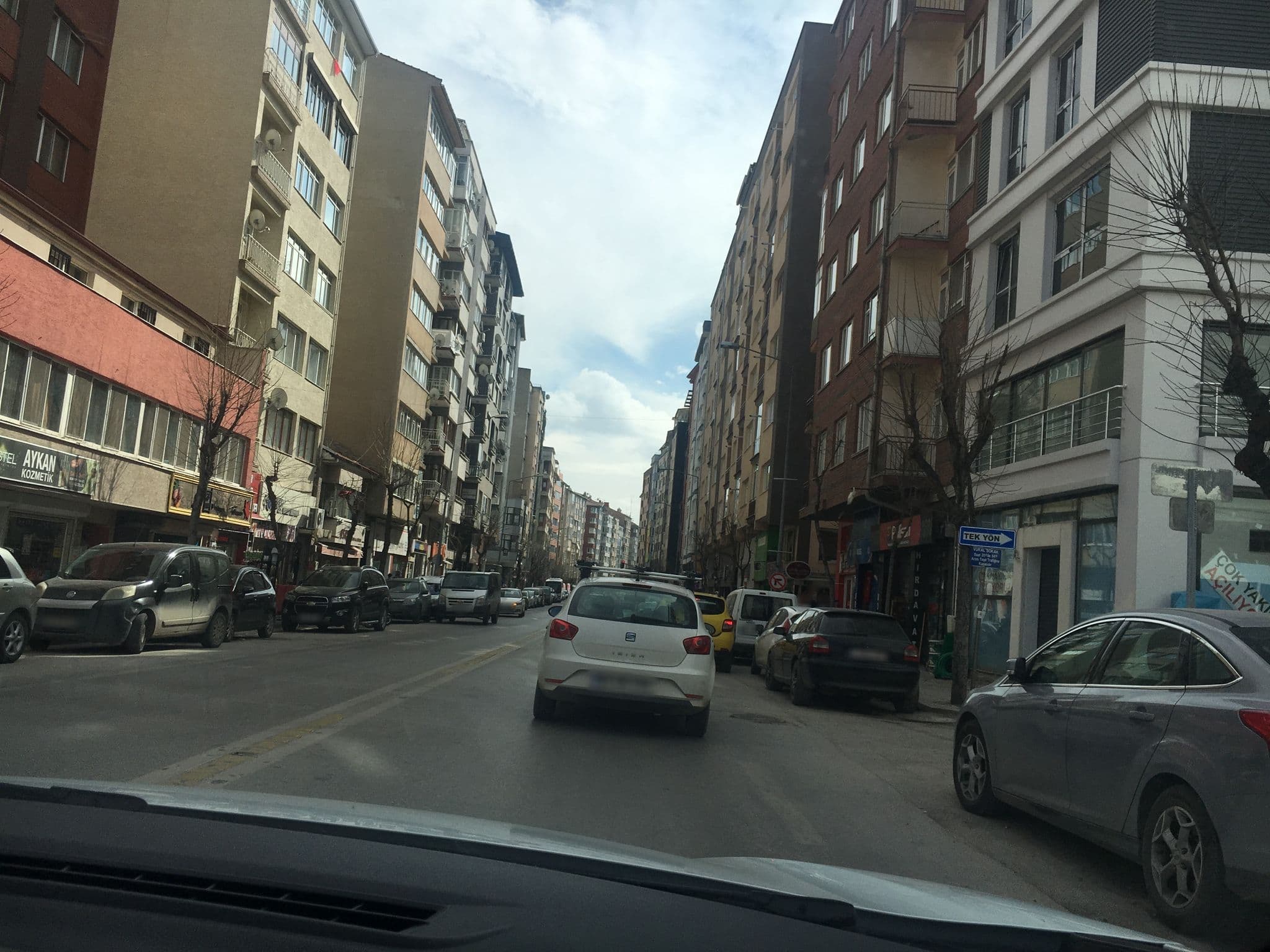 Street view near Tymbris Hotel, Eskişehir — © semi (CC BY-SA · Mapillary)