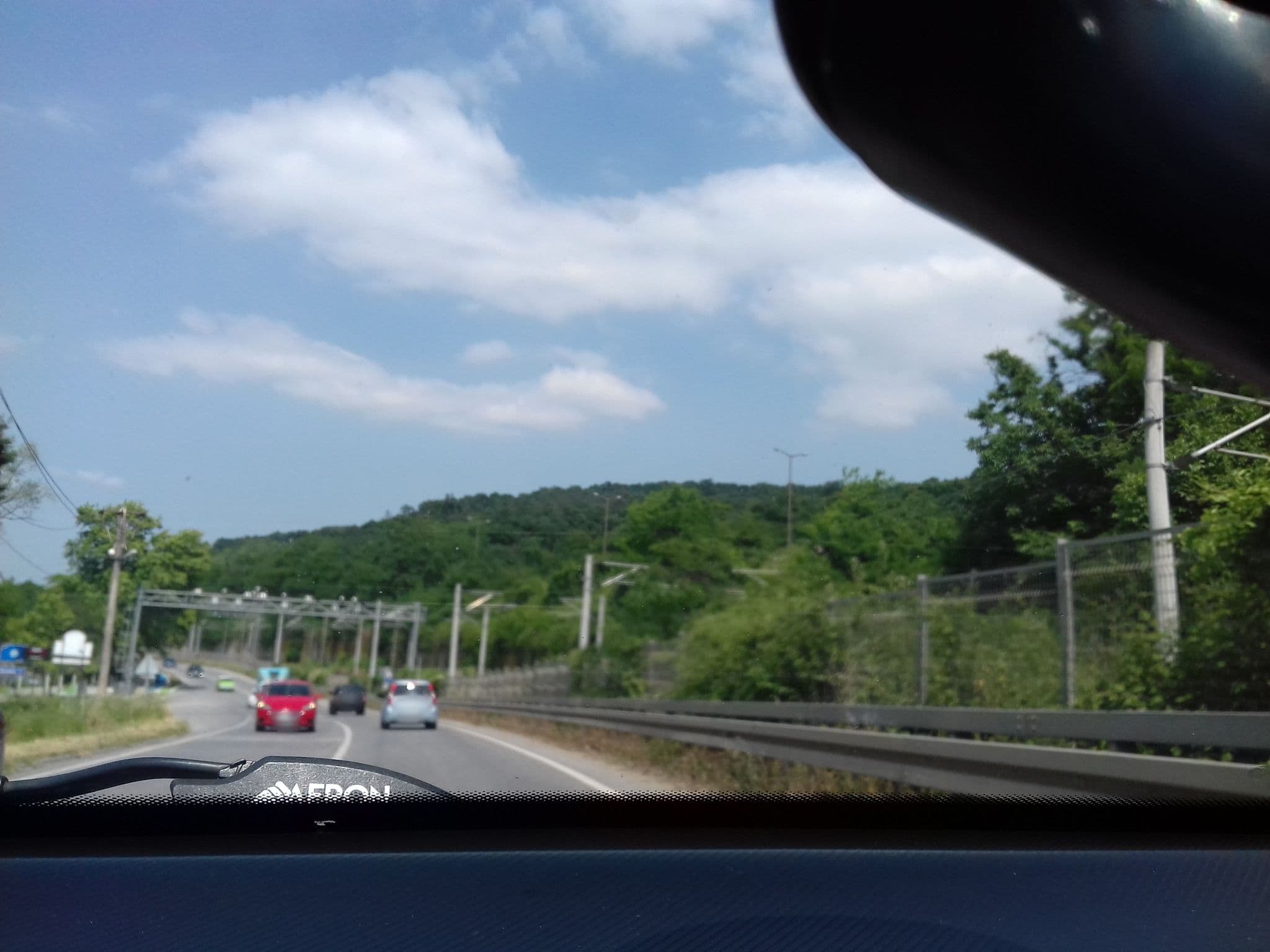 Street view near Moonshine Sapanca, Sapanca — © burakonder (CC BY-SA · Mapillary)