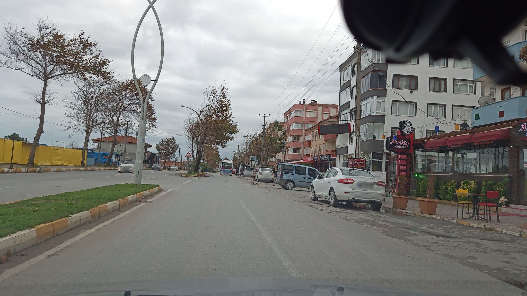 Street view near Yilmaz Apart Pansiyon, Karasu — © boracasli (CC BY-SA · Mapillary)