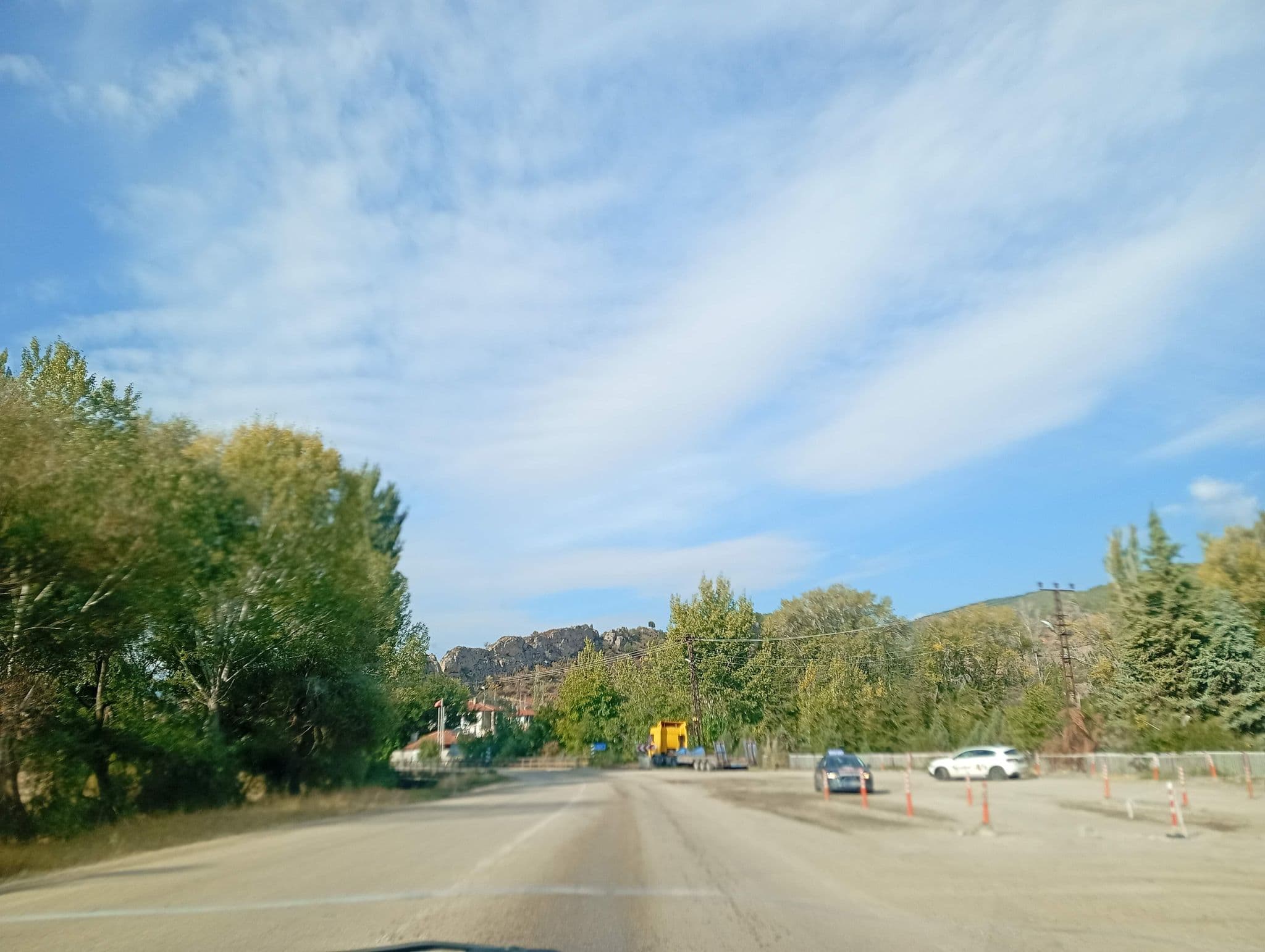 Street view near Fettah Güngör ATL Pansiyonu, Nallıhan — © boracasli (CC BY-SA · Mapillary)