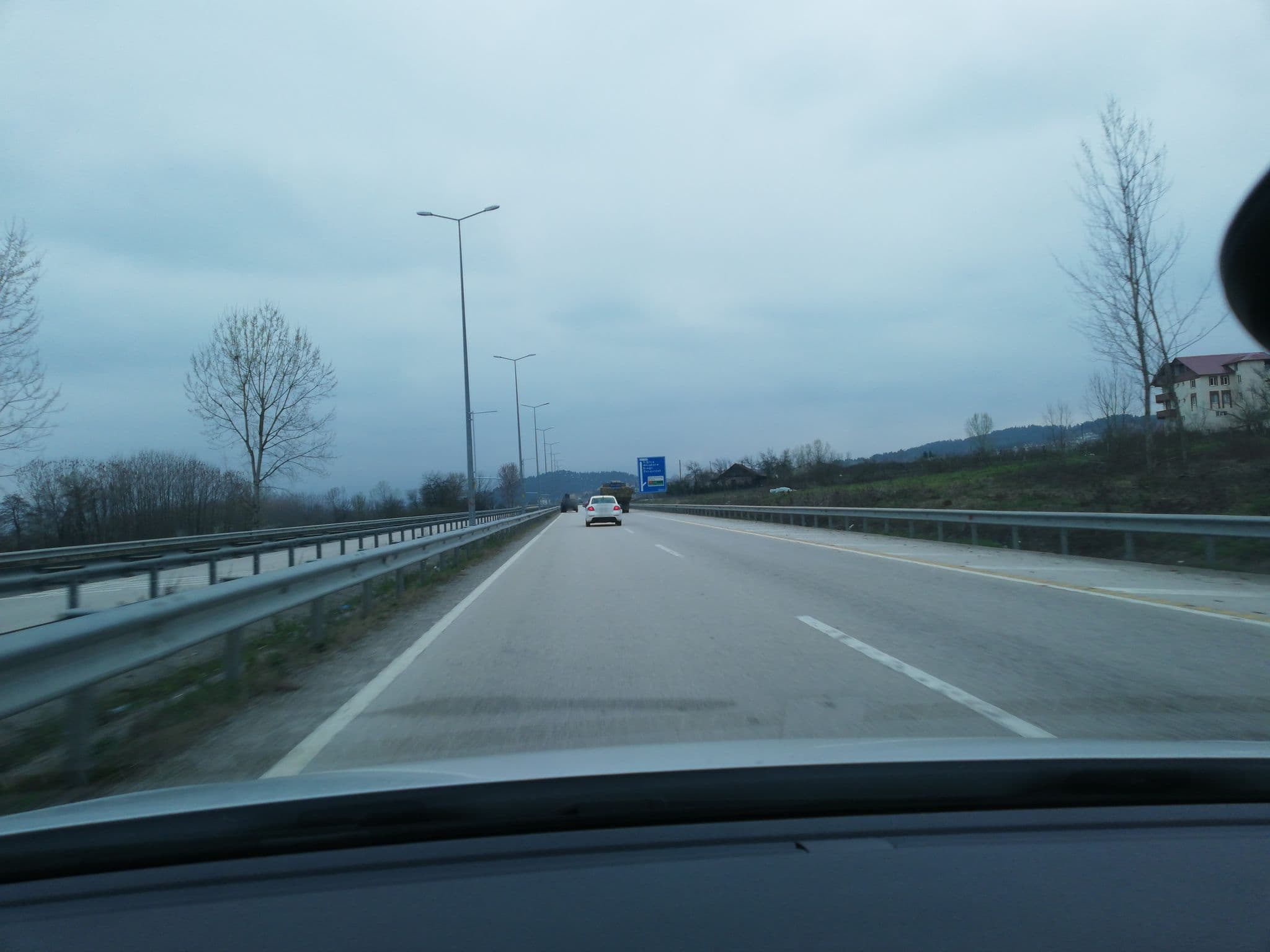 Street view near Ahos Spa Otel, Düzce — © sefaonur (CC BY-SA · Mapillary)