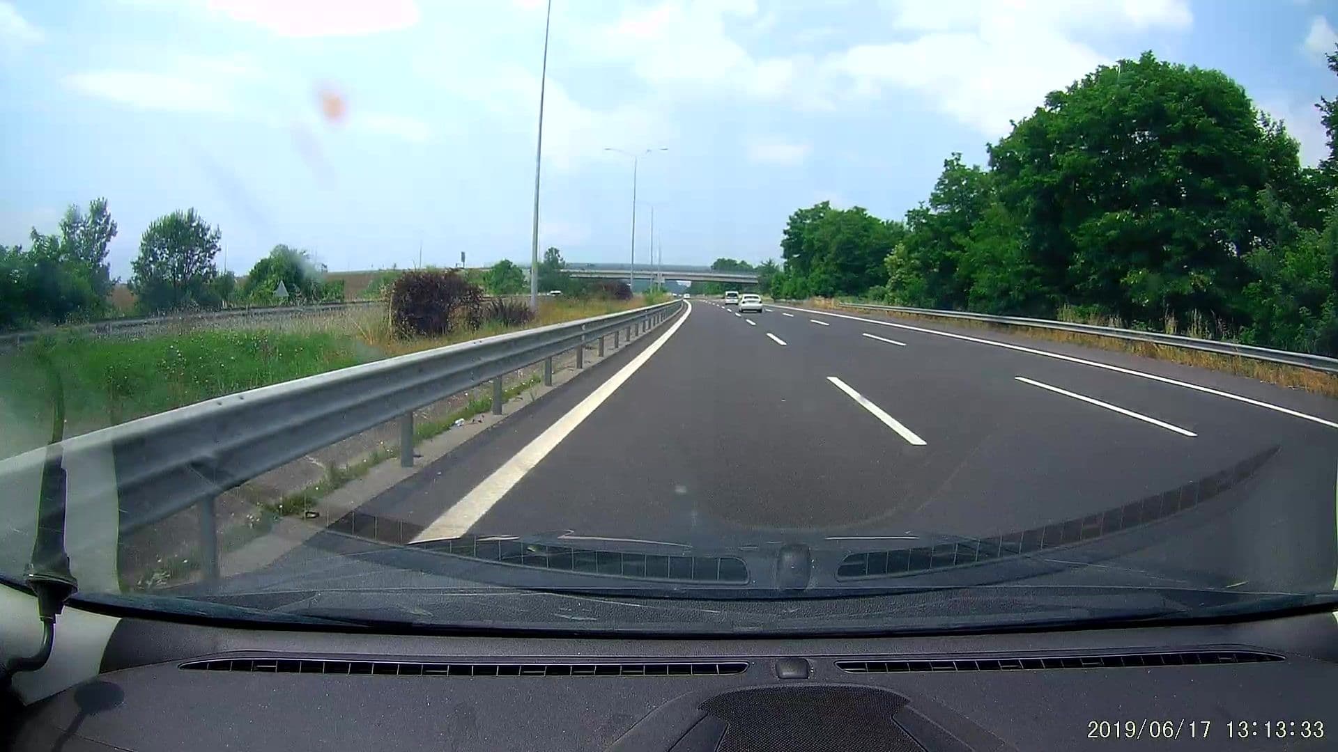 Street view near Güral Sapanca, Düzce — © healixx (CC BY-SA · Mapillary)