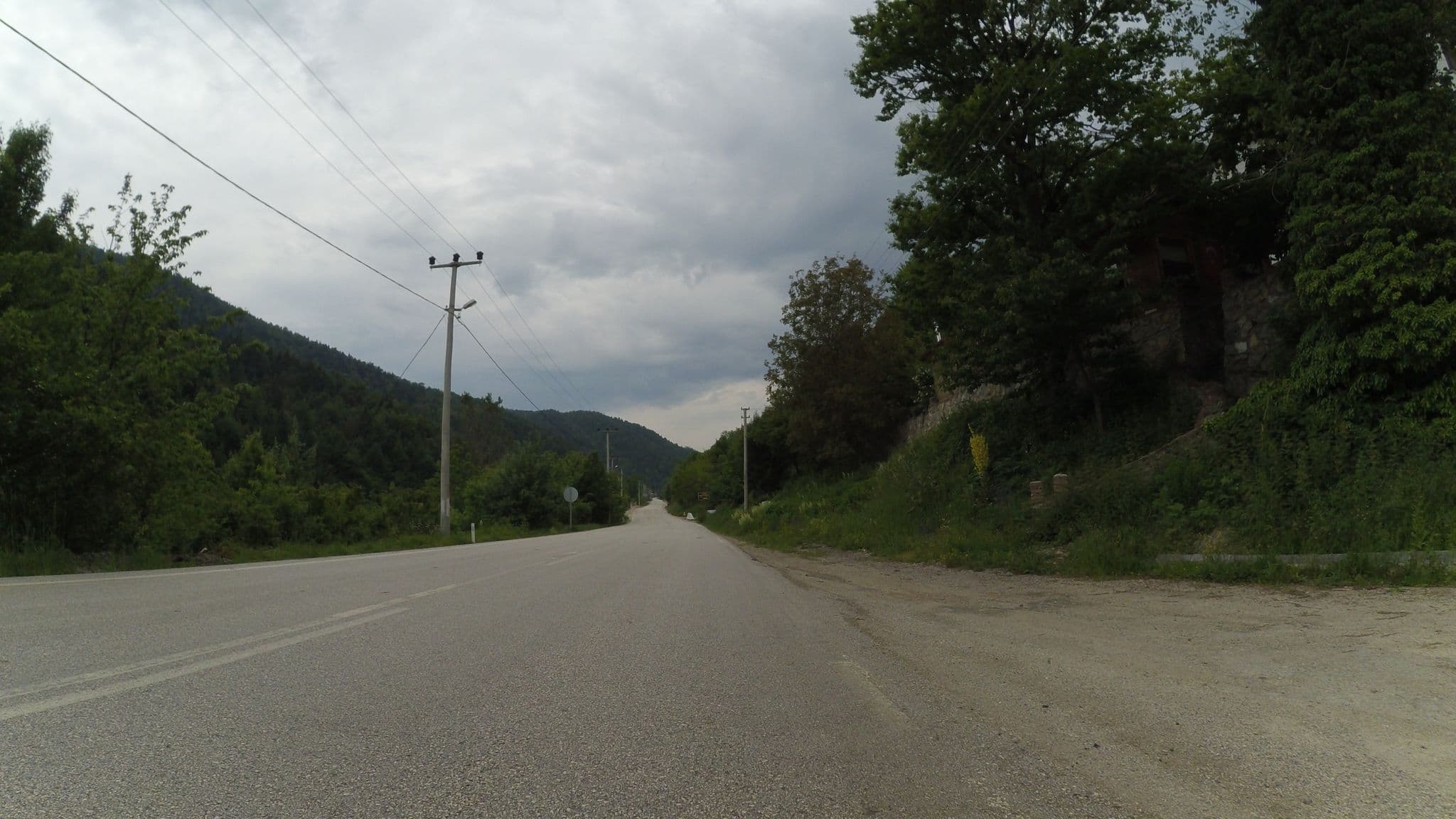 Street view near Abant Yayla Dağ Evi, Gölköy — © cakirgoz (CC BY-SA · Mapillary)