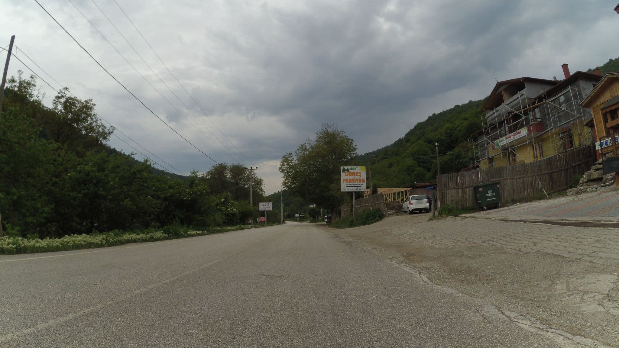 Street view near Gunes Pansiyon, Gölköy — © cakirgoz (CC BY-SA · Mapillary)