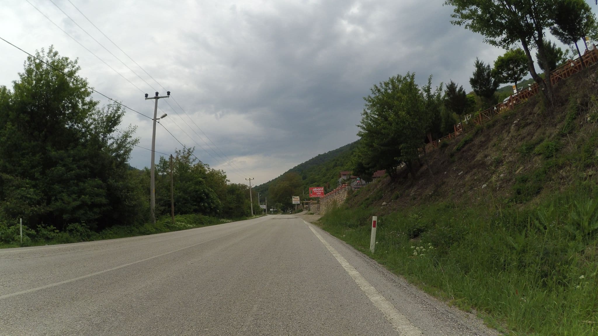 Street view near Abant Dere Pansiyon, Gölköy — © cakirgoz (CC BY-SA · Mapillary)