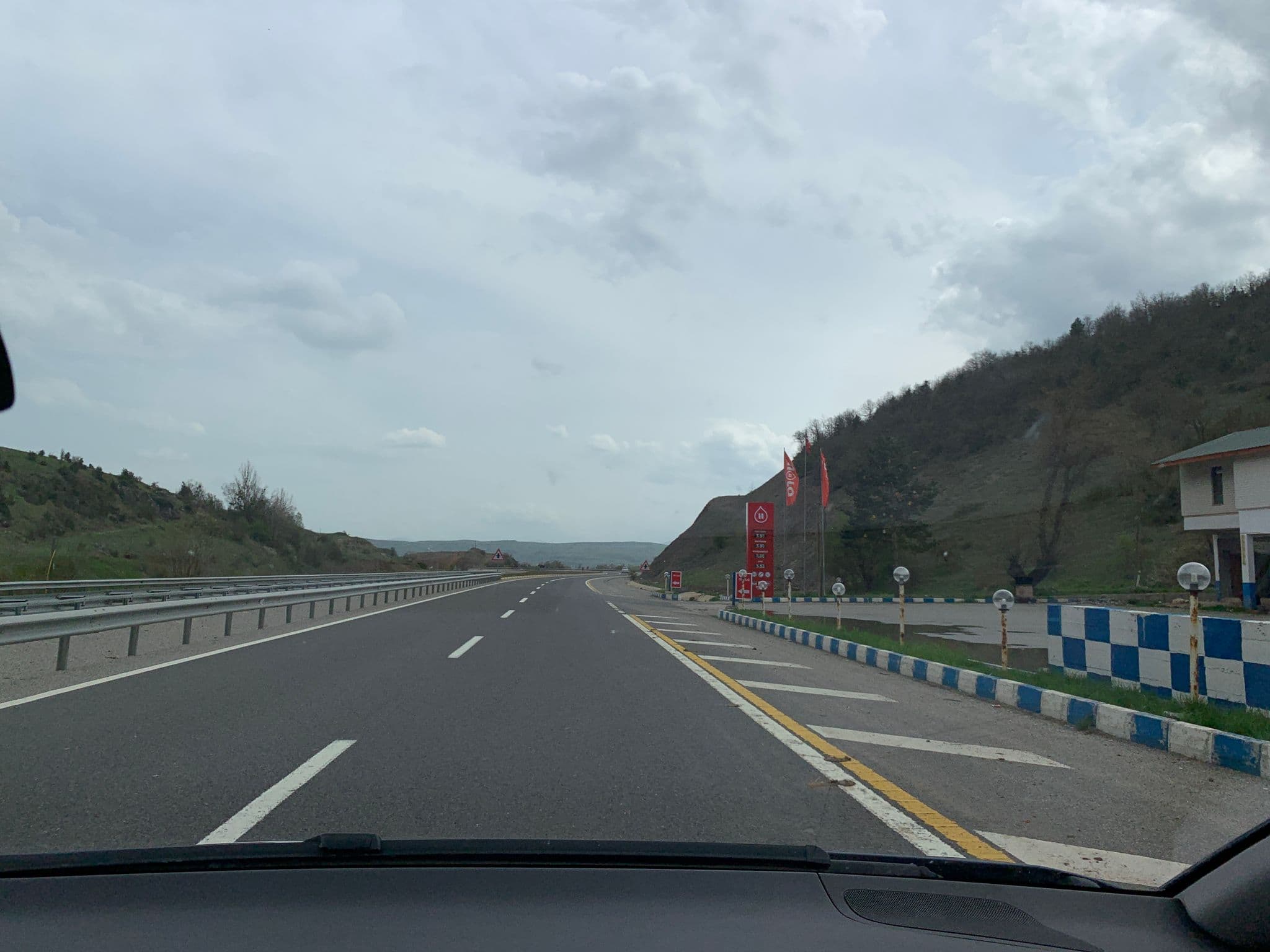 Street view near Hindiba Dağ Evi, Yeniçağa — © empty (CC BY-SA · Mapillary)