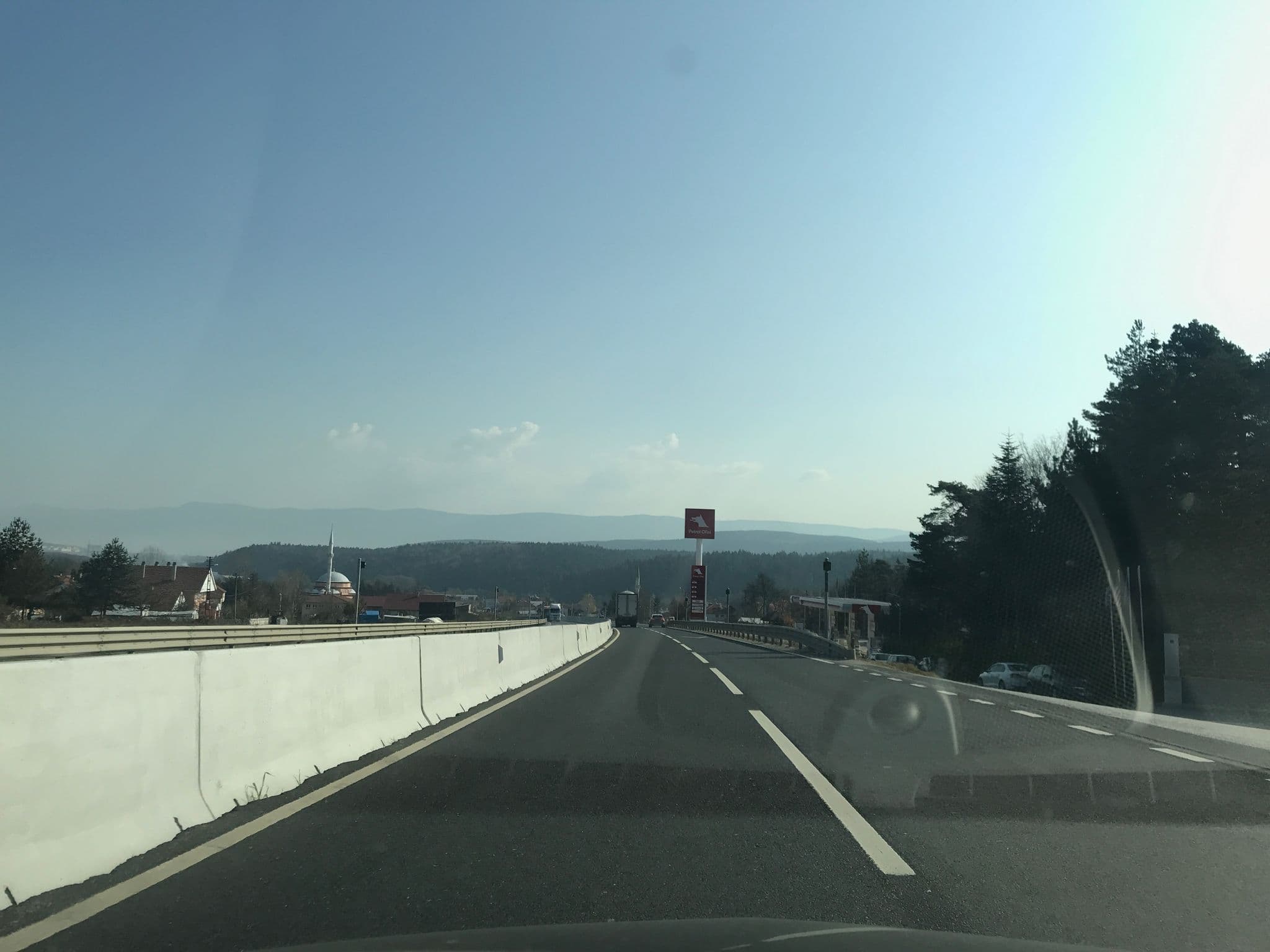 Street view near Koru Otel, Gölköy — © azadezey (CC BY-SA · Mapillary)