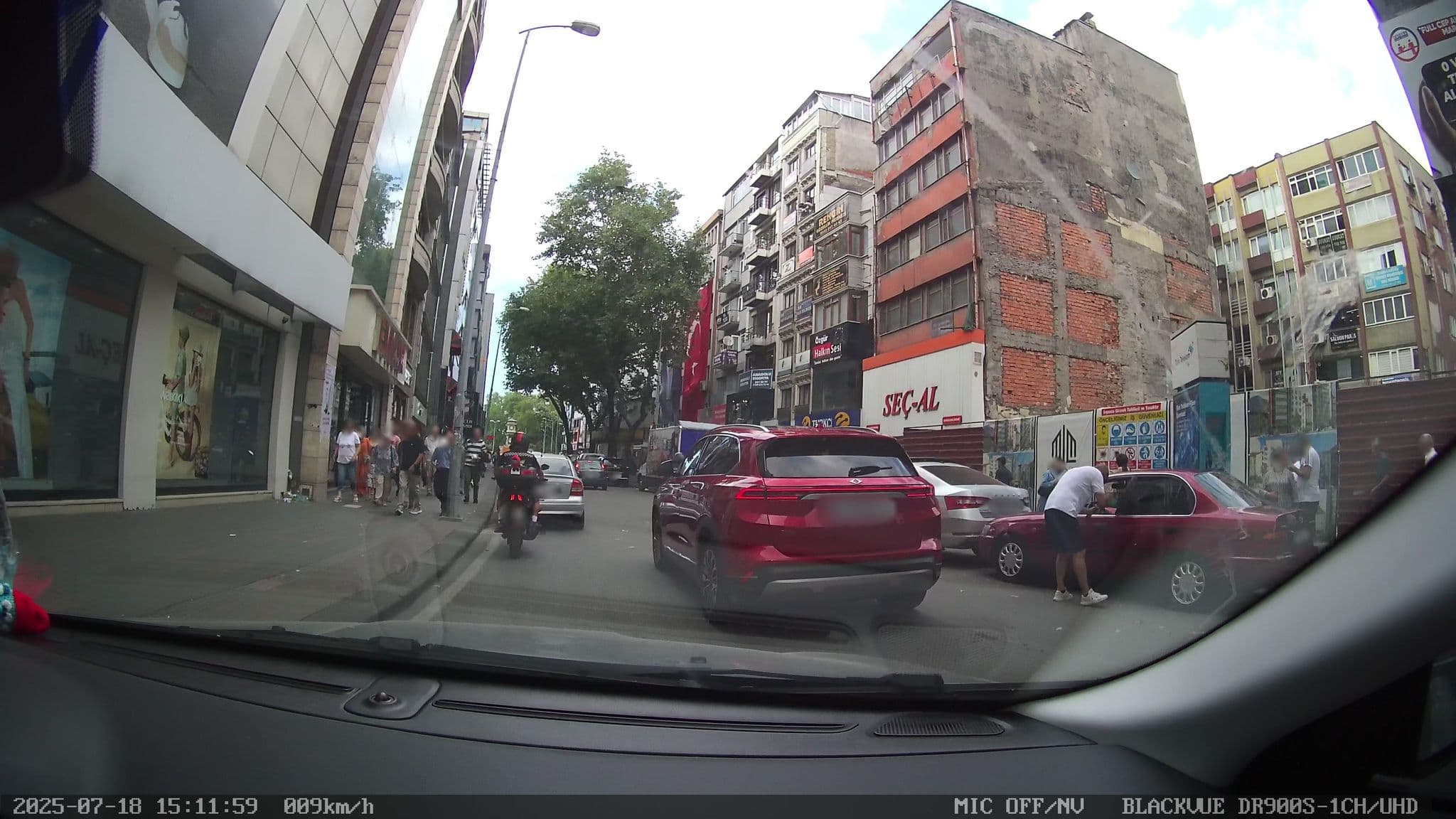 Street view near Deniz Otel, Zonguldak — © Zafer (CC BY-SA · Mapillary)