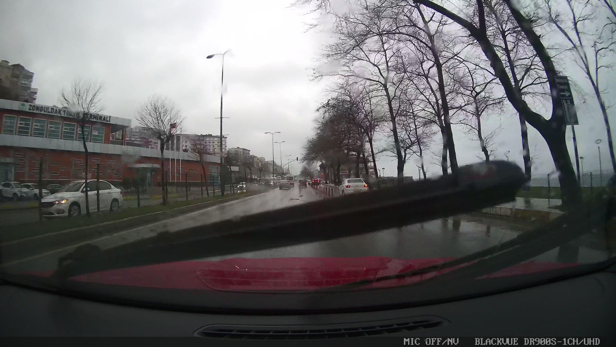 Street view near Otel Bossinop, Zonguldak — © ademturkmen (CC BY-SA · Mapillary)
