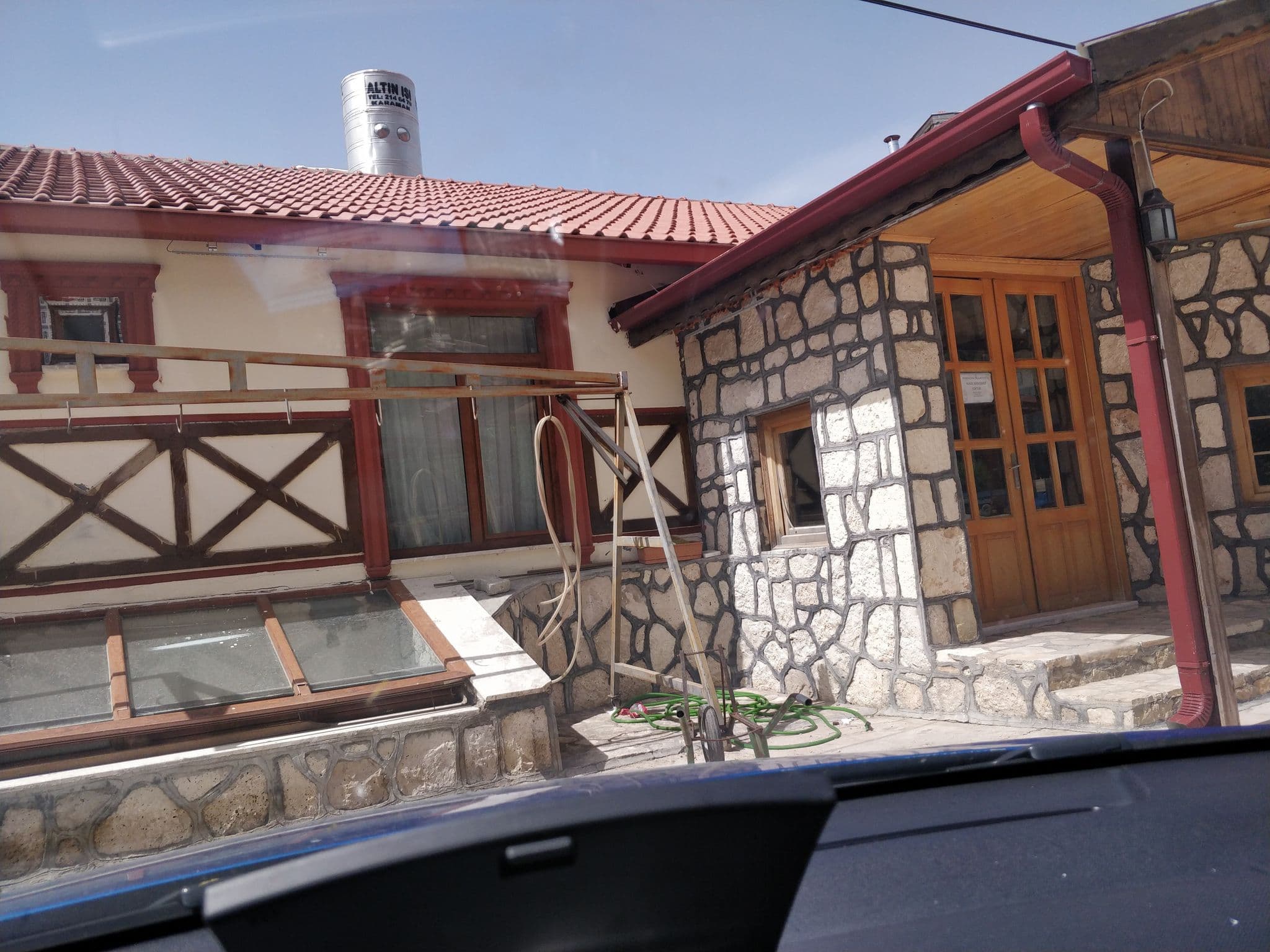 Street view near Sertavul Güp Oteli, Mut — © mkasar (CC BY-SA · Mapillary)
