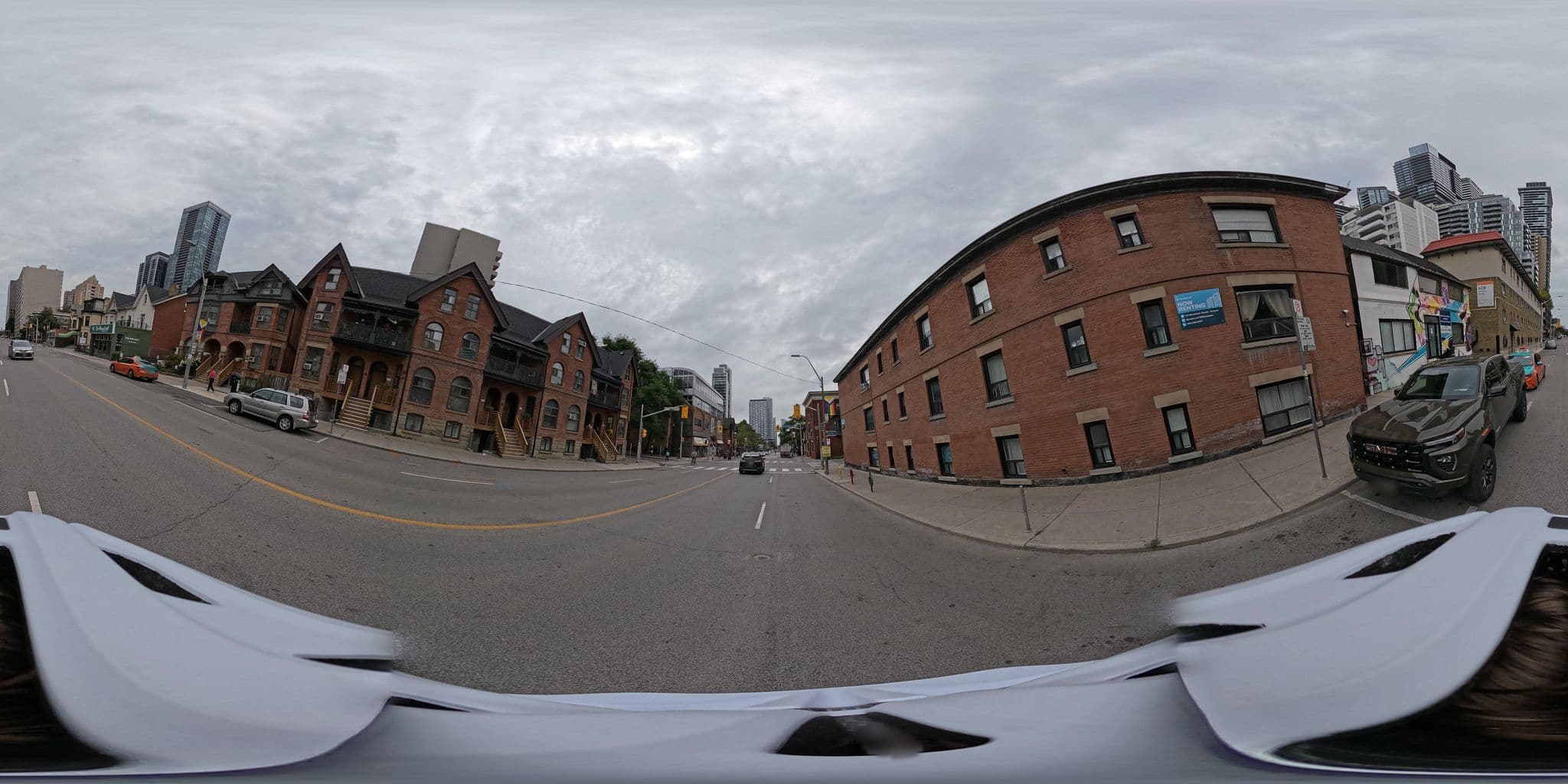 Street view near Victoria's Mansion, North St.James Town — © tallcoleman (CC BY-SA · Mapillary)