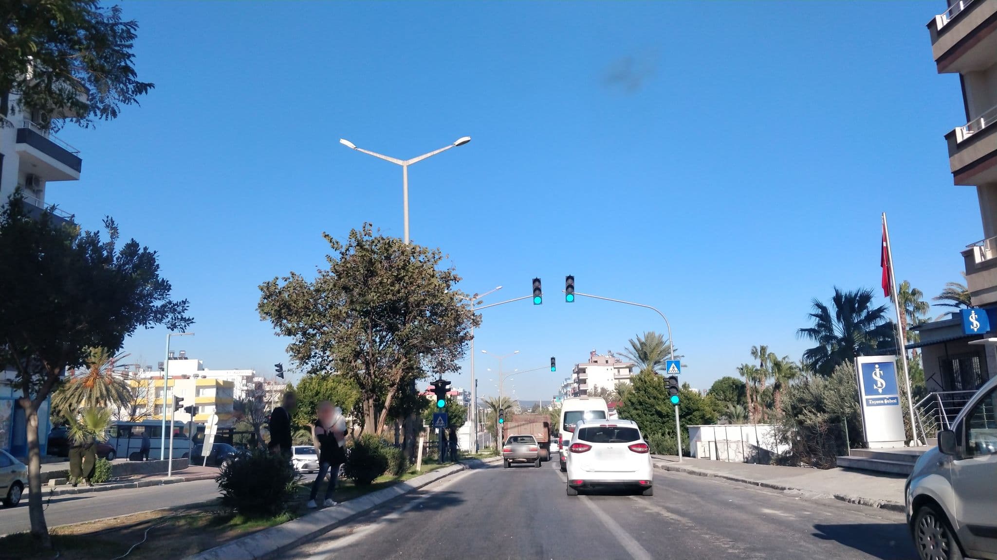 Street view near Silifke, Taşucu — © kasar (CC BY-SA · Mapillary)