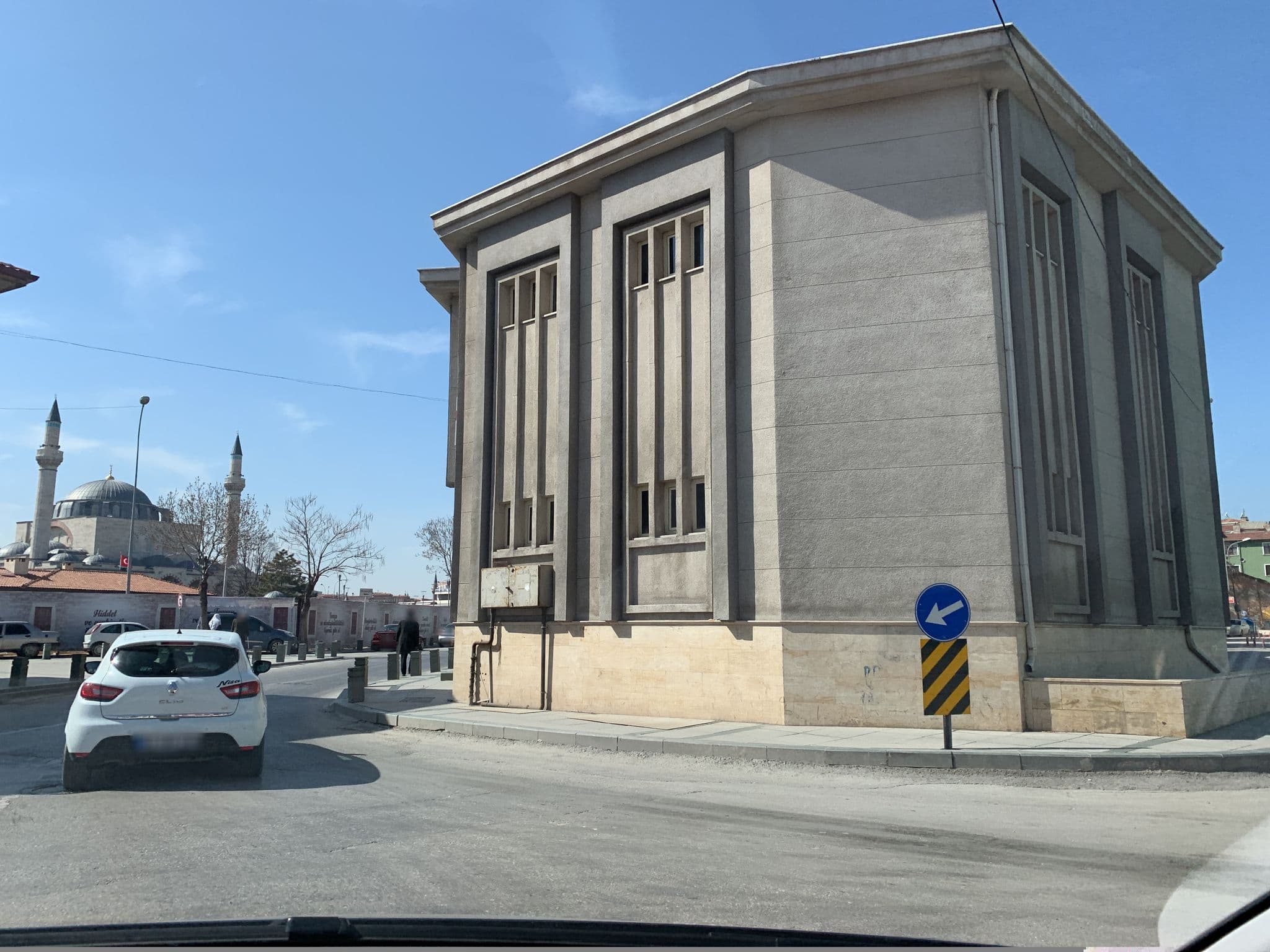 Street view near Rumi Hotel, Konya — © empty (CC BY-SA · Mapillary)