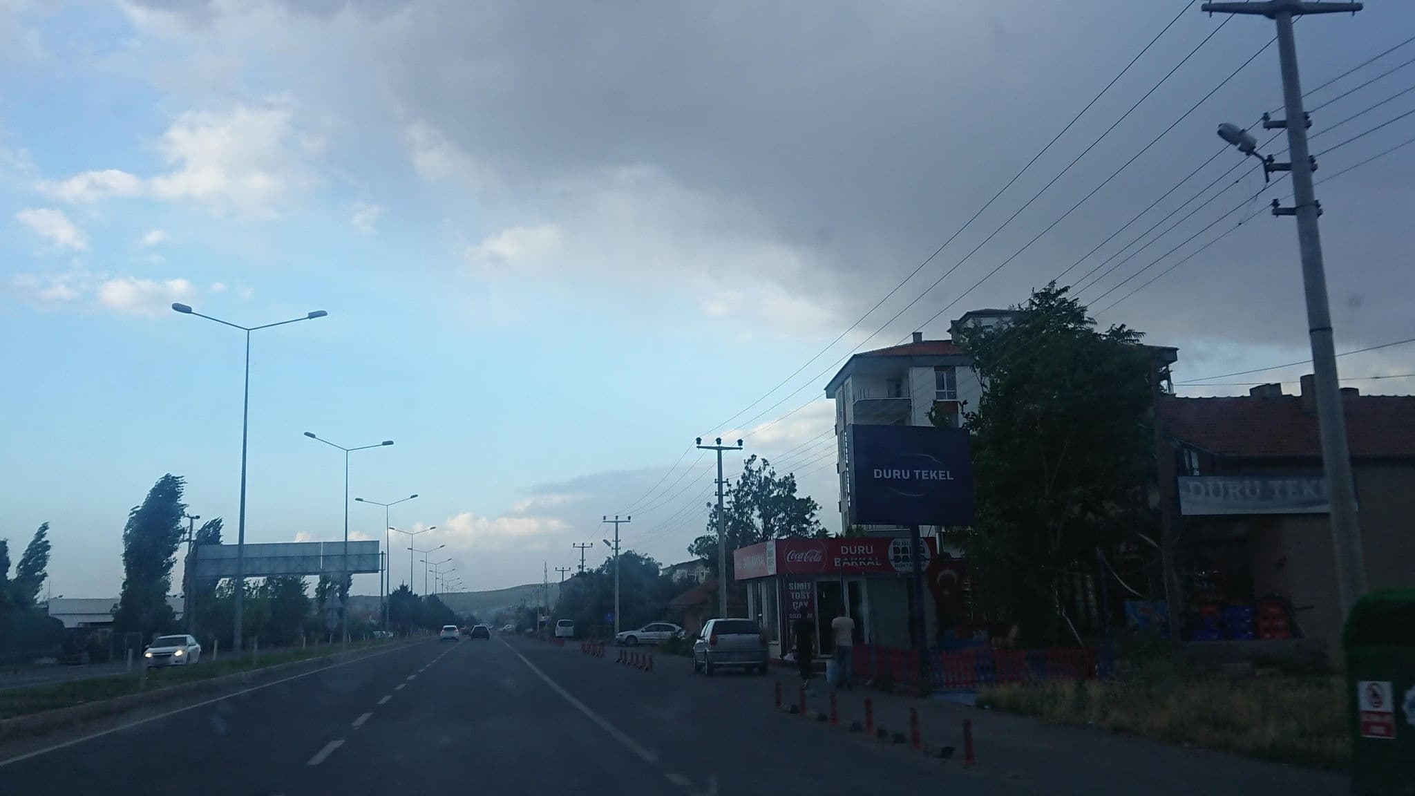 Street view near Osmangazi Anadolu Lisesi Pansiyonu, Aksaray — © kubikanber (CC BY-SA · Mapillary)