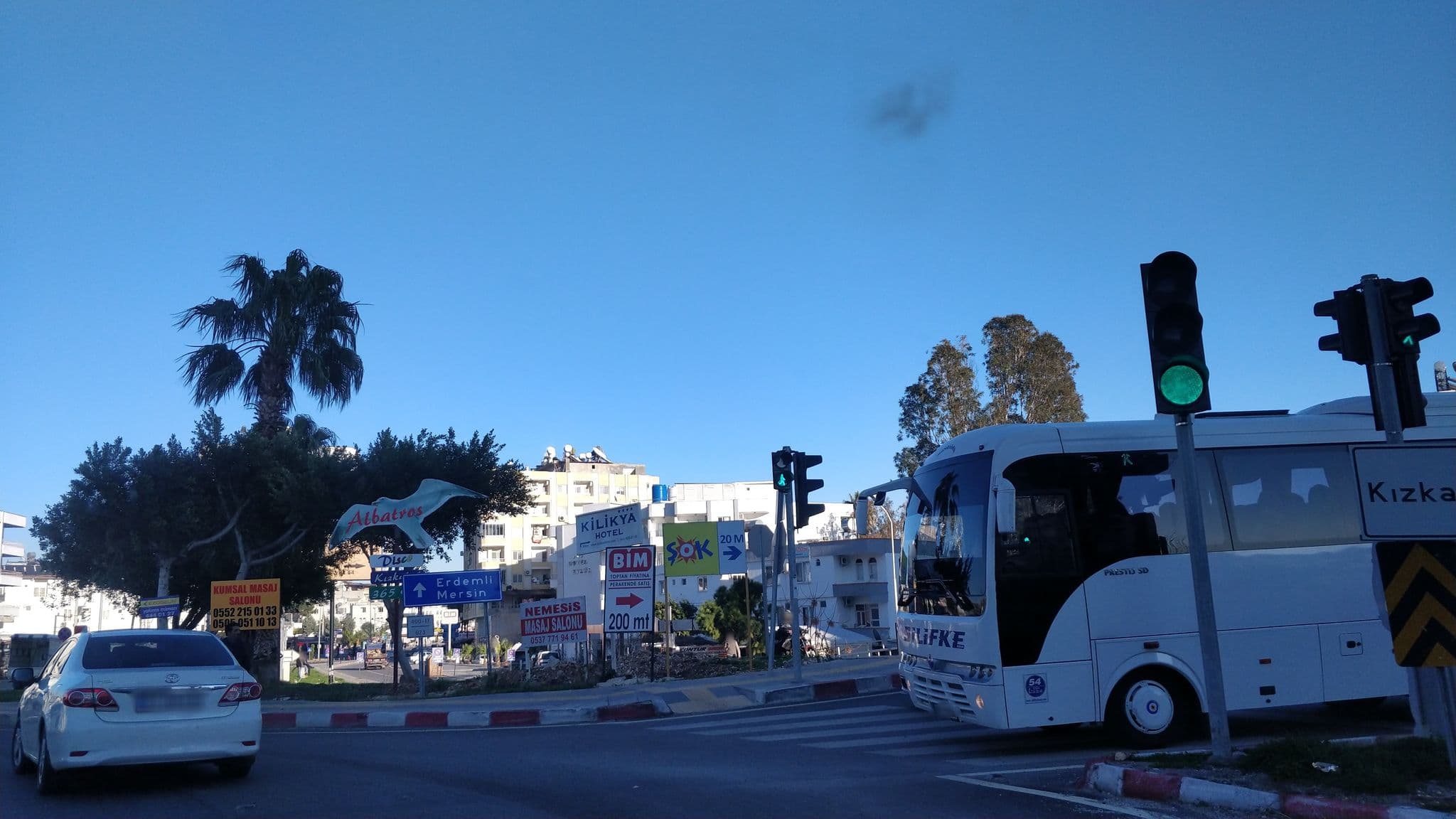 Street view near Aydın Apart Otel, Kızkalesi — © kasar (CC BY-SA · Mapillary)