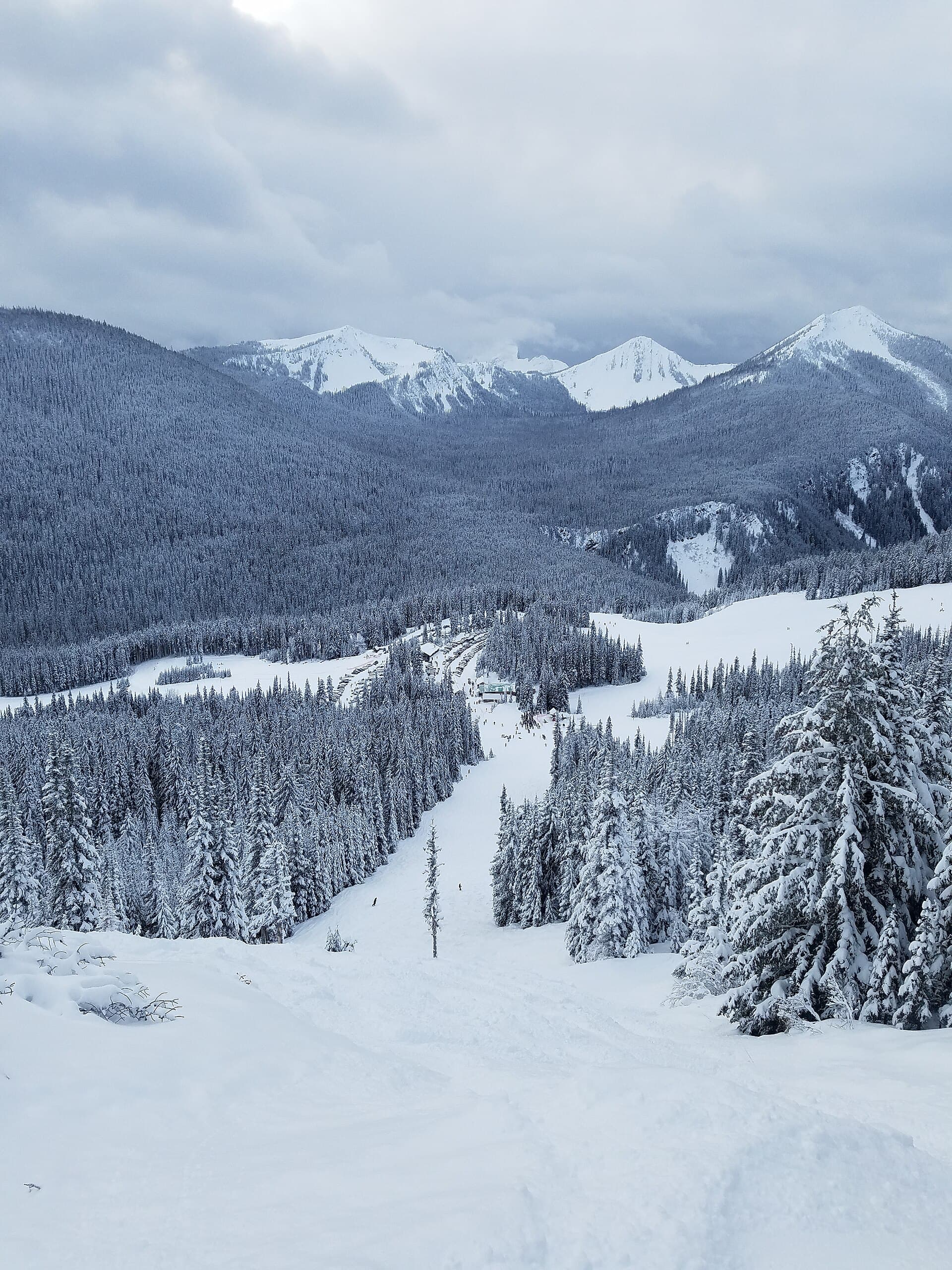 Gibsons Pass Ski Area RV Area (via Wikimedia Commons, CC BY-SA 4.0)