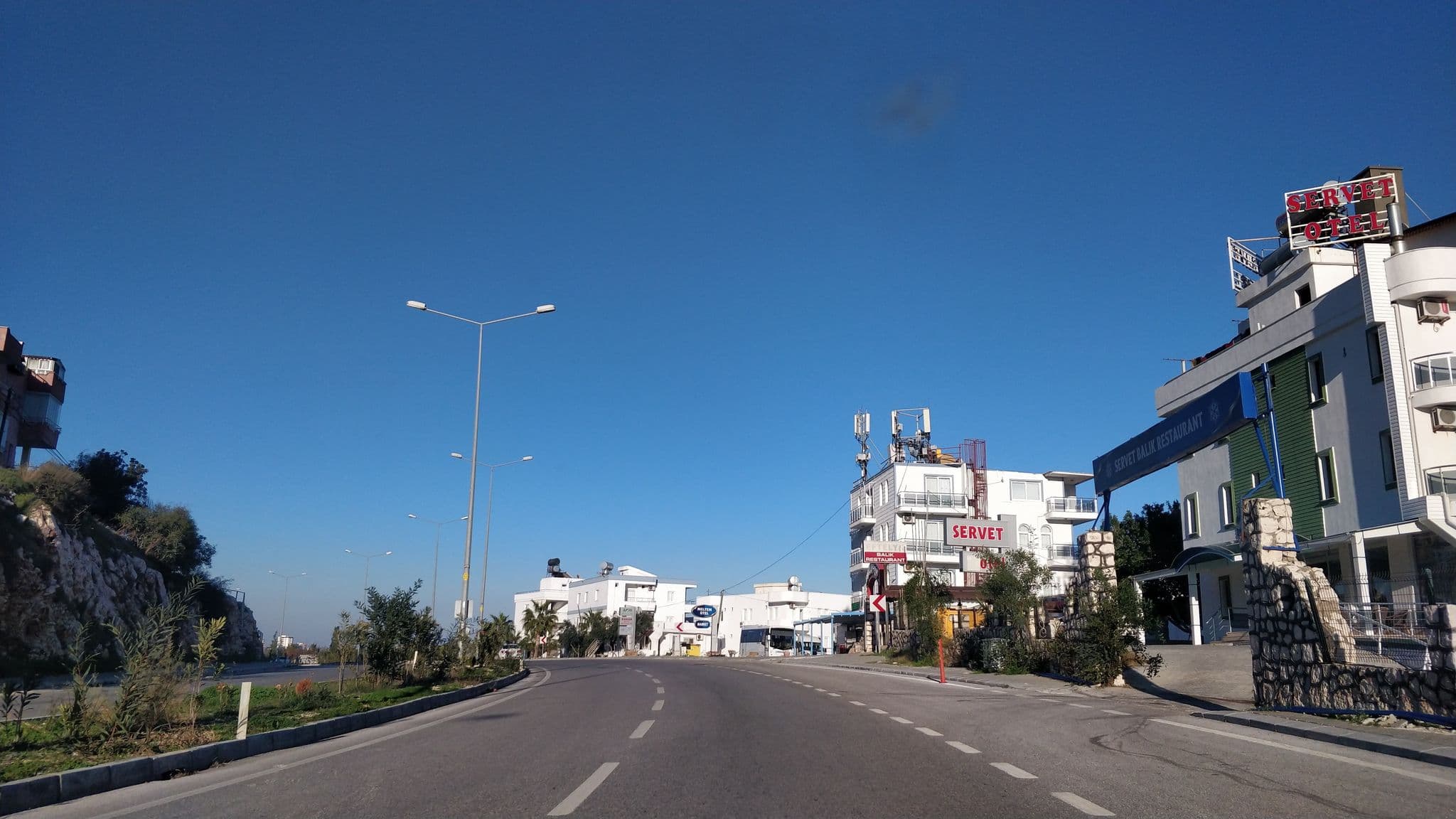Street view near Servet Otel, Kızkalesi — © kasar (CC BY-SA · Mapillary)