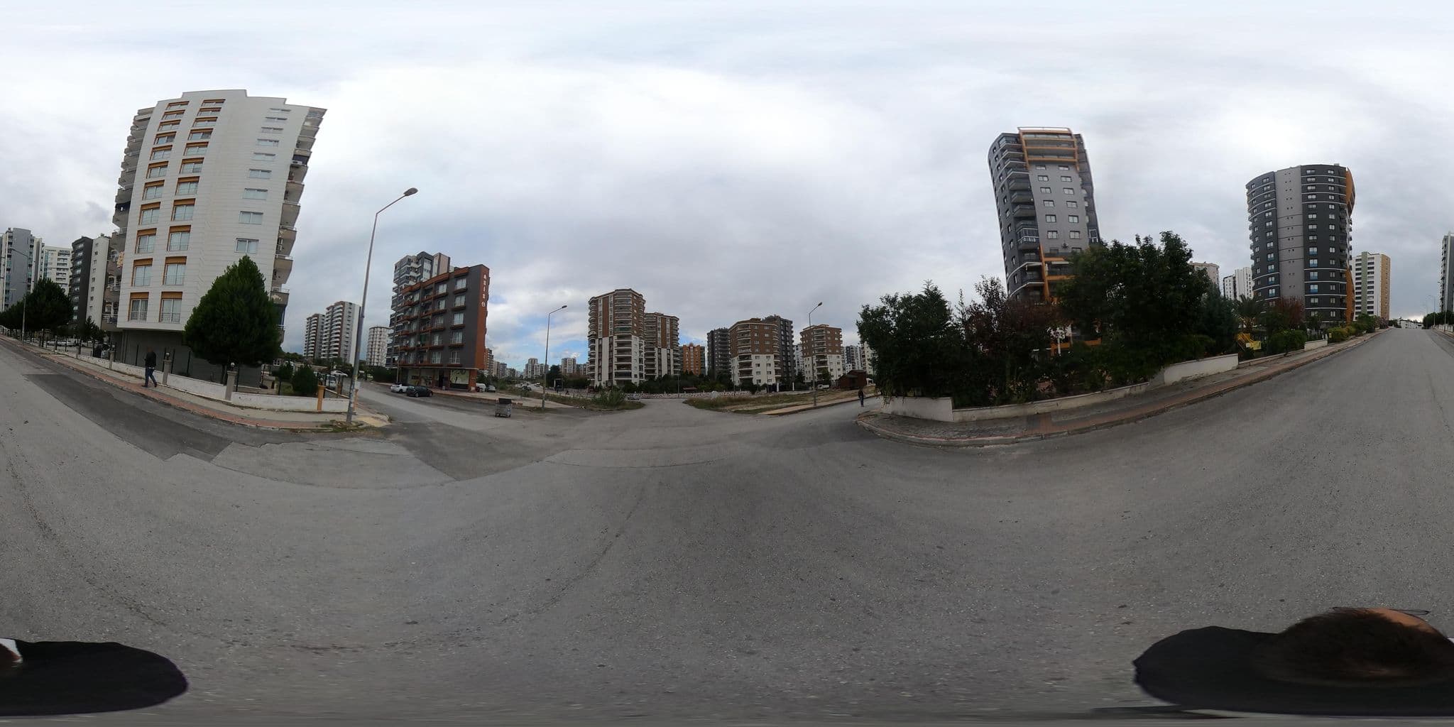 Street view near Asis2 plaza, Bozön — © PalmCity (CC BY-SA · Mapillary)