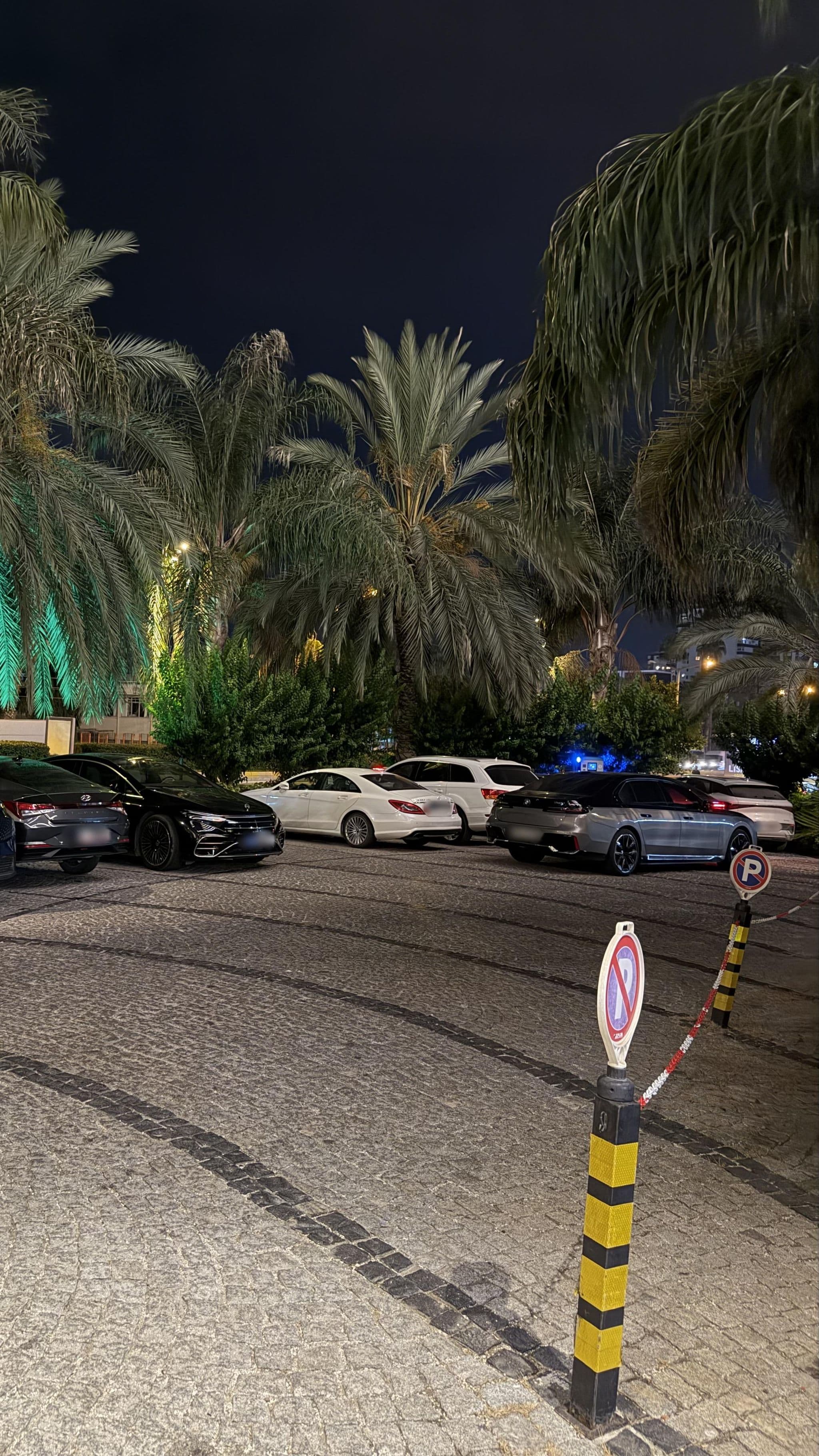 Street view near D-Spa, Bozön — © Sarhang (CC BY-SA · Mapillary)