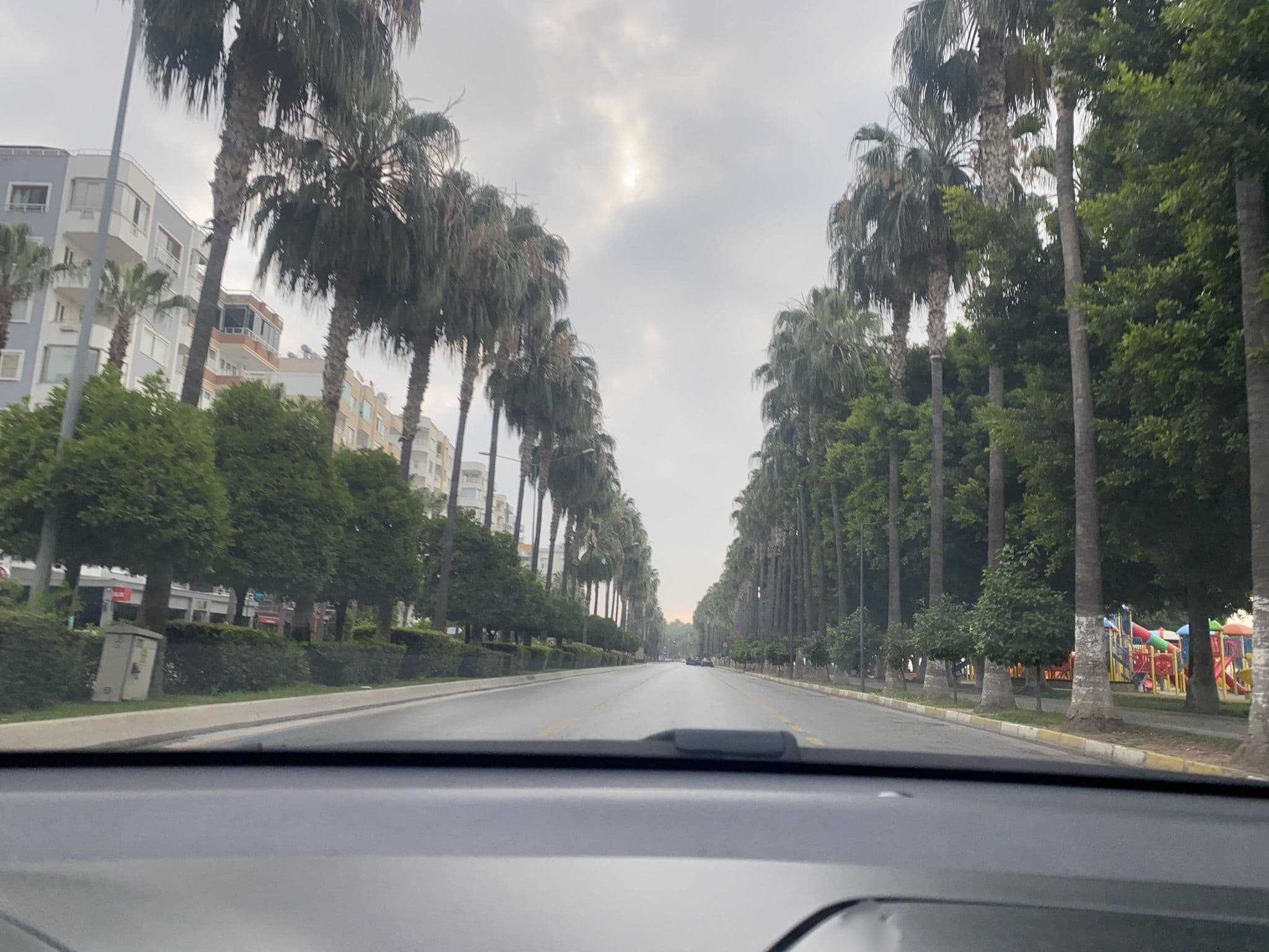 Street view near Real madrid, Bozön — © Seyfettin033 (CC BY-SA · Mapillary)