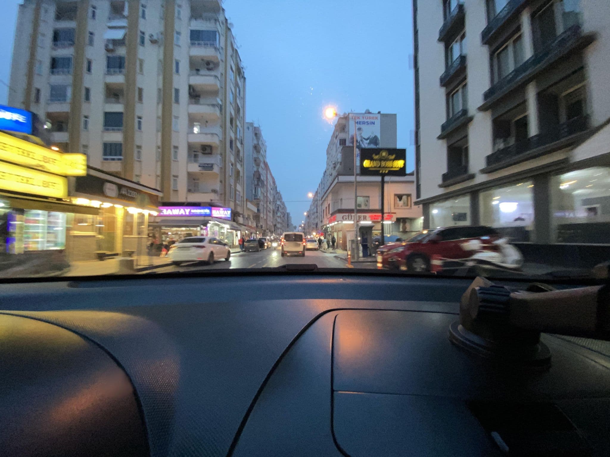 Street view near Egemen Hotel, Mersin — © Seyfettin033 (CC BY-SA · Mapillary)