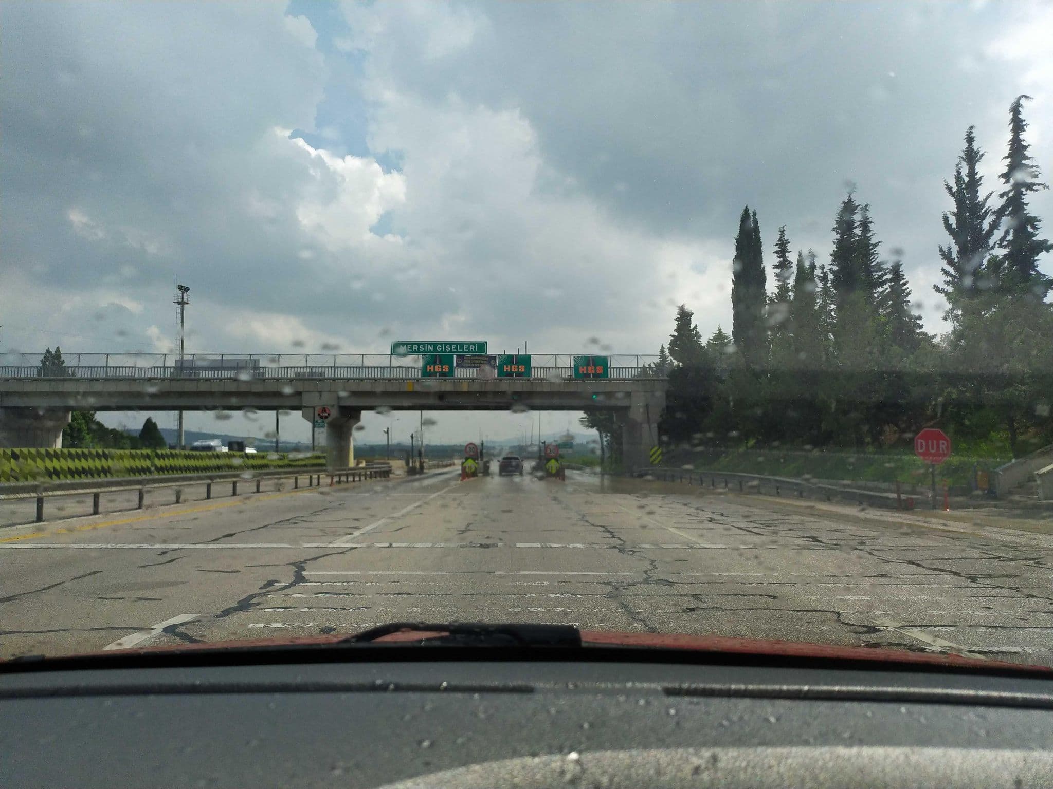 Street view near Mersin 56. Karayolları Misafirhanesi, Mersin — © samety (CC BY-SA · Mapillary)
