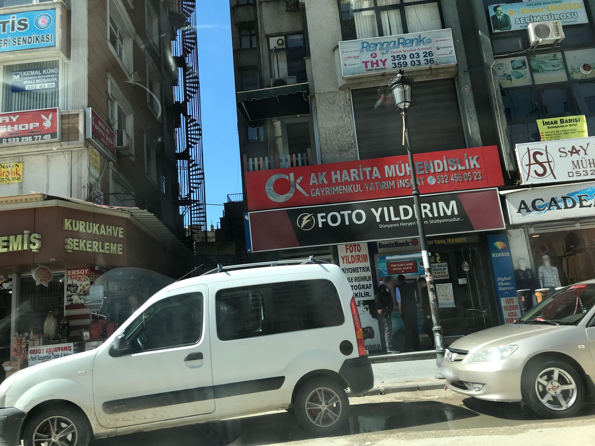 Street view near Sürmeli Hotel, Adana — © hderinoz (CC BY-SA · Mapillary)