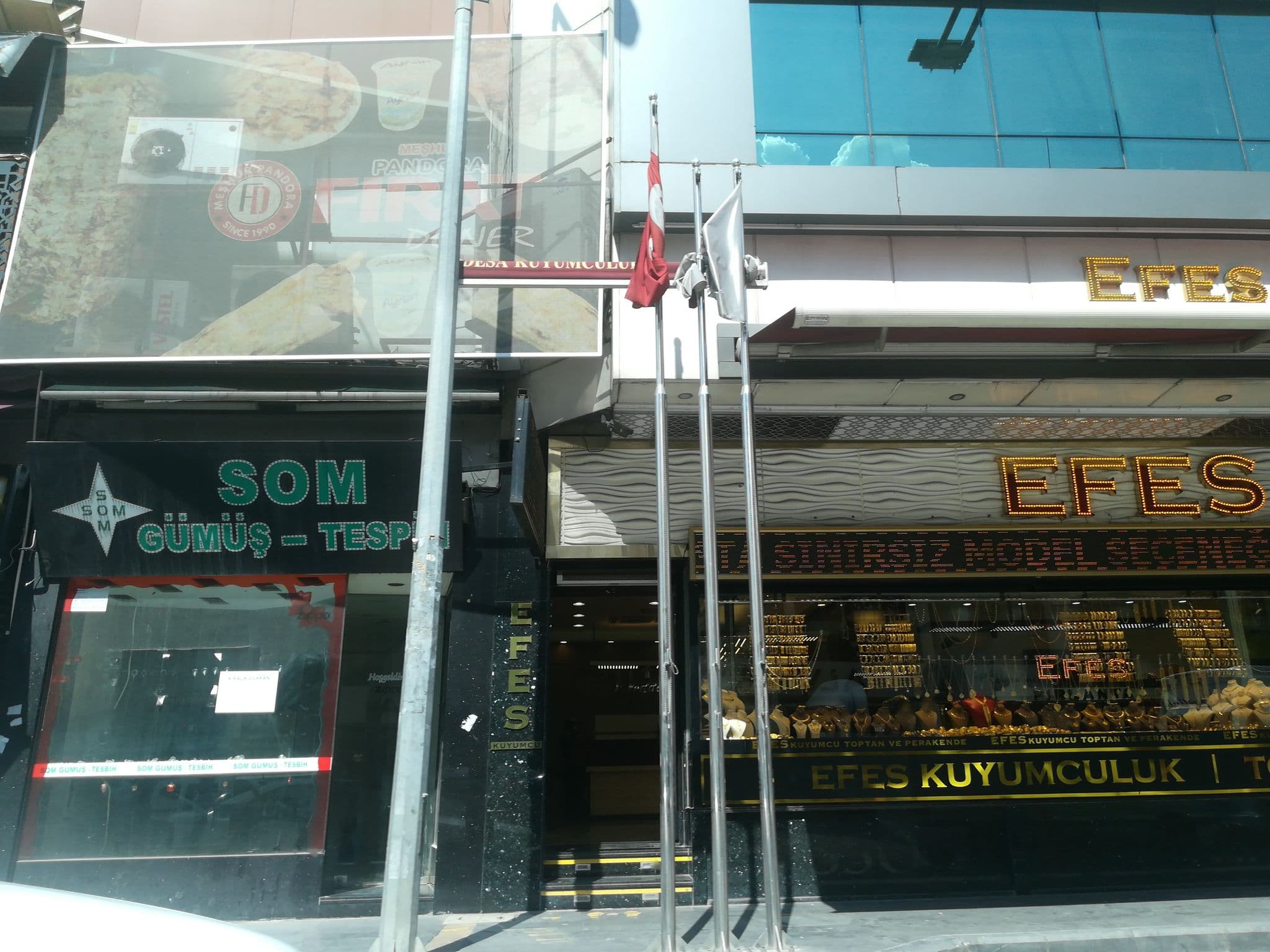Street view near Otel Mercan, Adana — © samil (CC BY-SA · Mapillary)