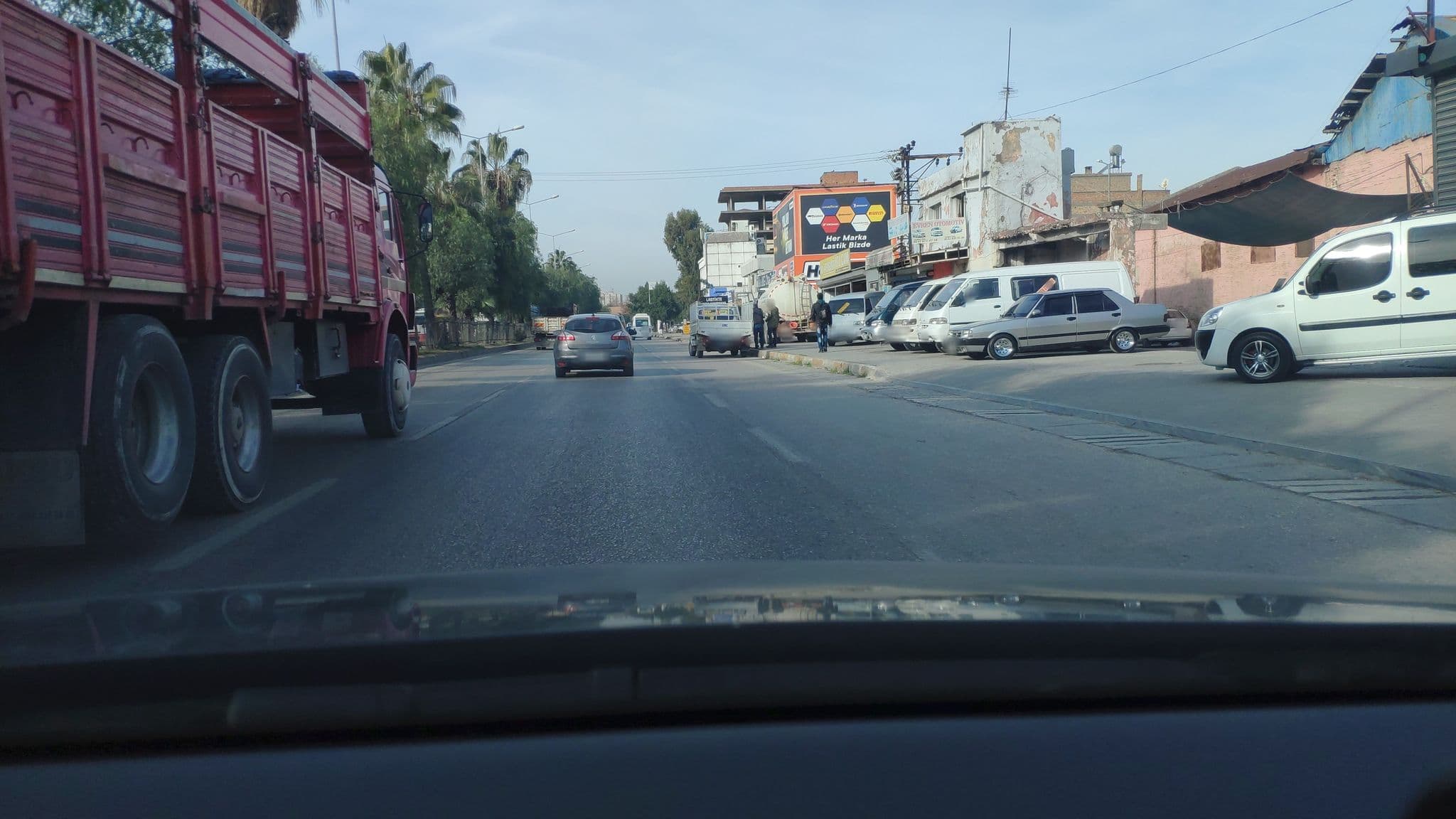 Street view near Sürmeli Hotels, Adana — © csariaslan (CC BY-SA · Mapillary)