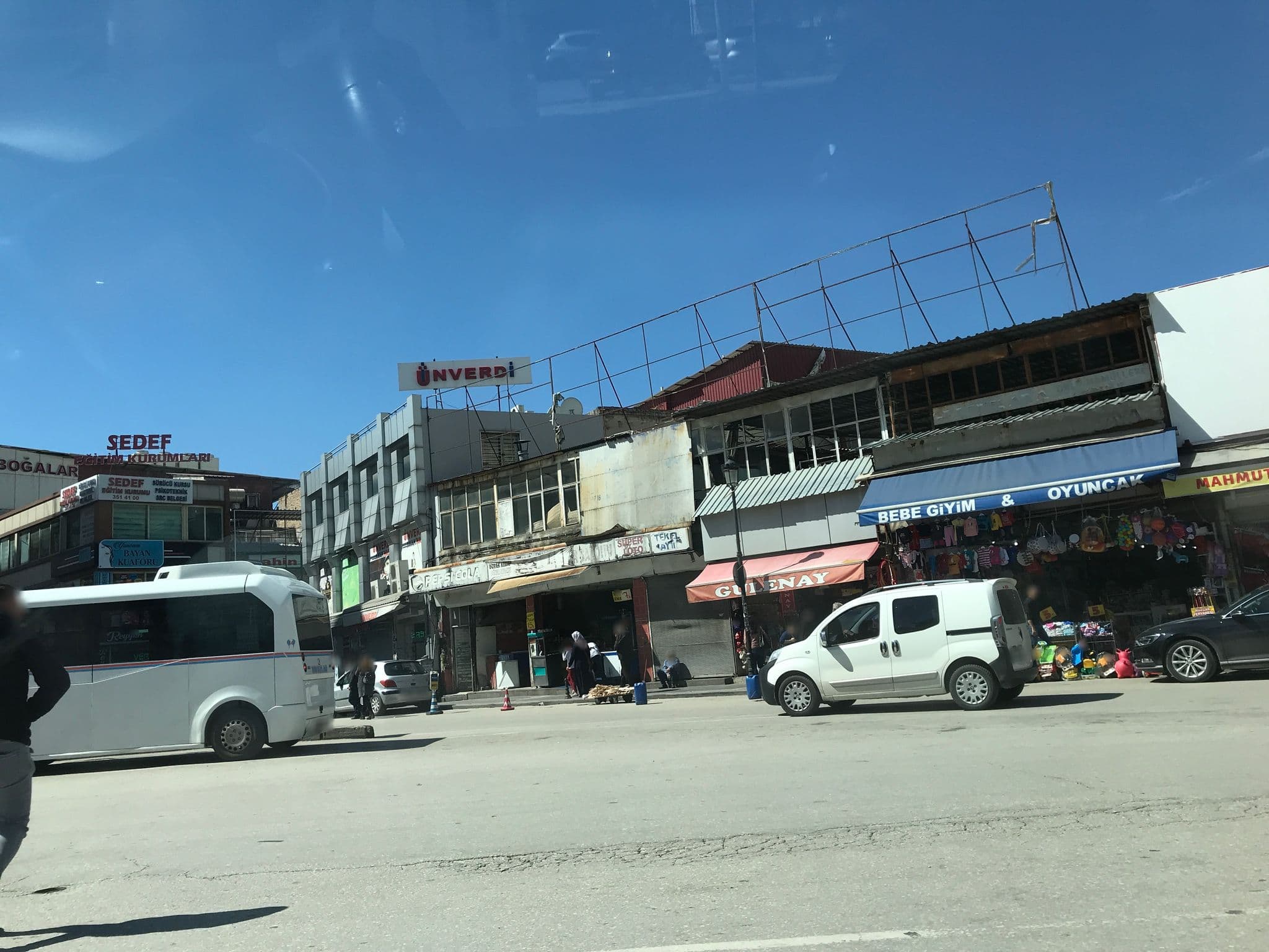 Street view near Şen Bayraktar Otel, Adana — © hderinoz (CC BY-SA · Mapillary)