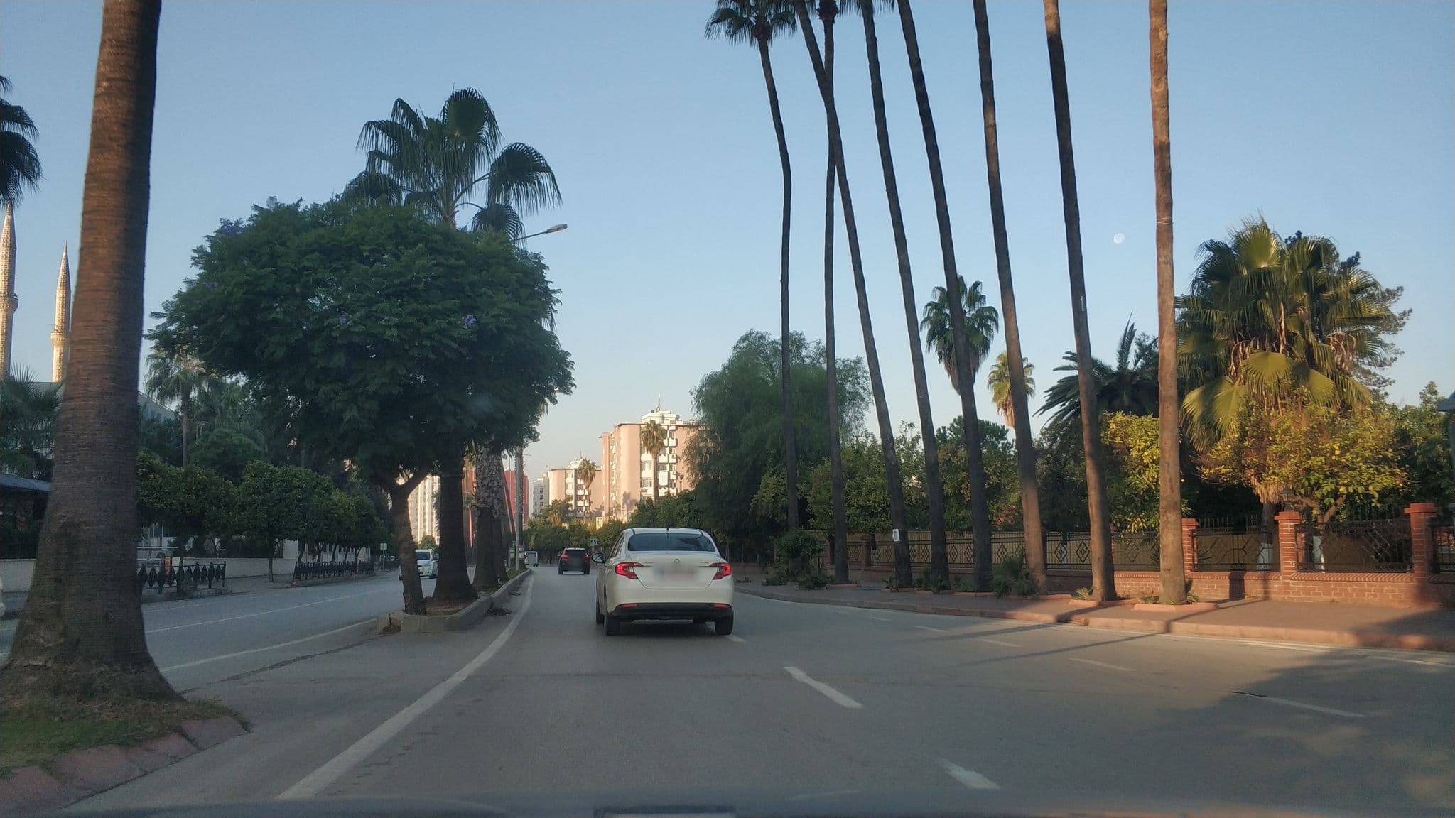 Street view near Turizm Meslek Lisesi Uygulama Oteli, Adana — © kdrsrsln (CC BY-SA · Mapillary)