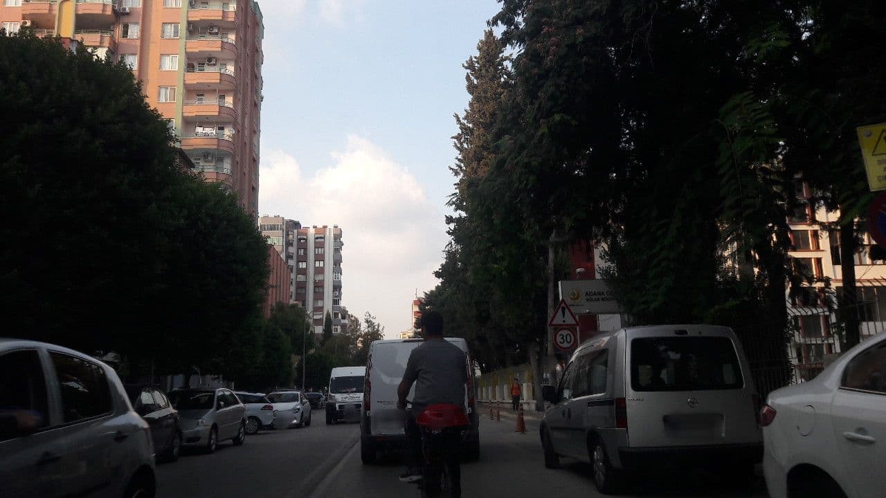 Street view near Kredi Ve Yurtlar Kurumu, Adana — © harunuz (CC BY-SA · Mapillary)