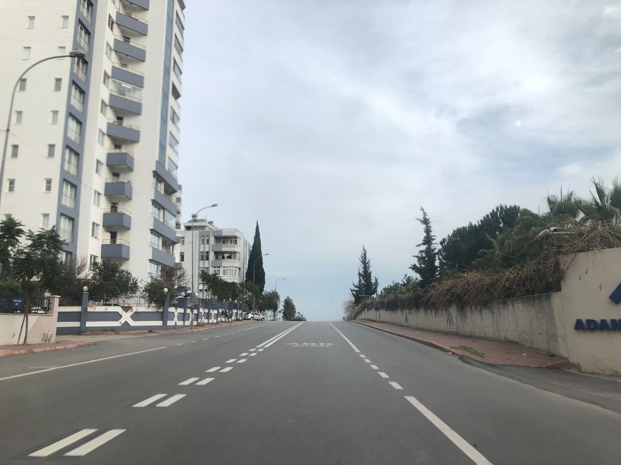 Street view near Adana Orduevi, Karslı — © kerim10 (CC BY-SA · Mapillary)
