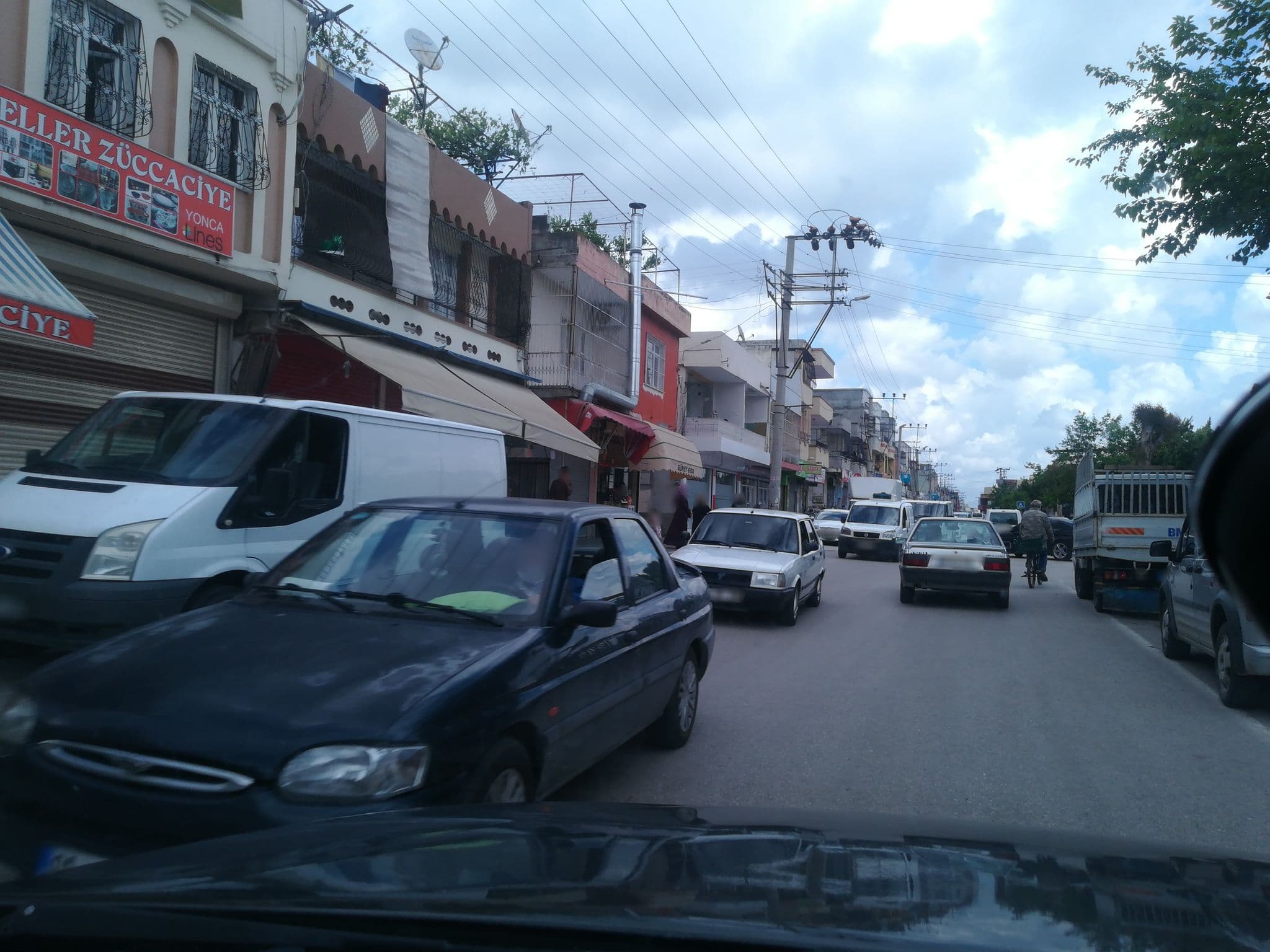 Street view near Başak Mahallesi, Adana — © samil (CC BY-SA · Mapillary)