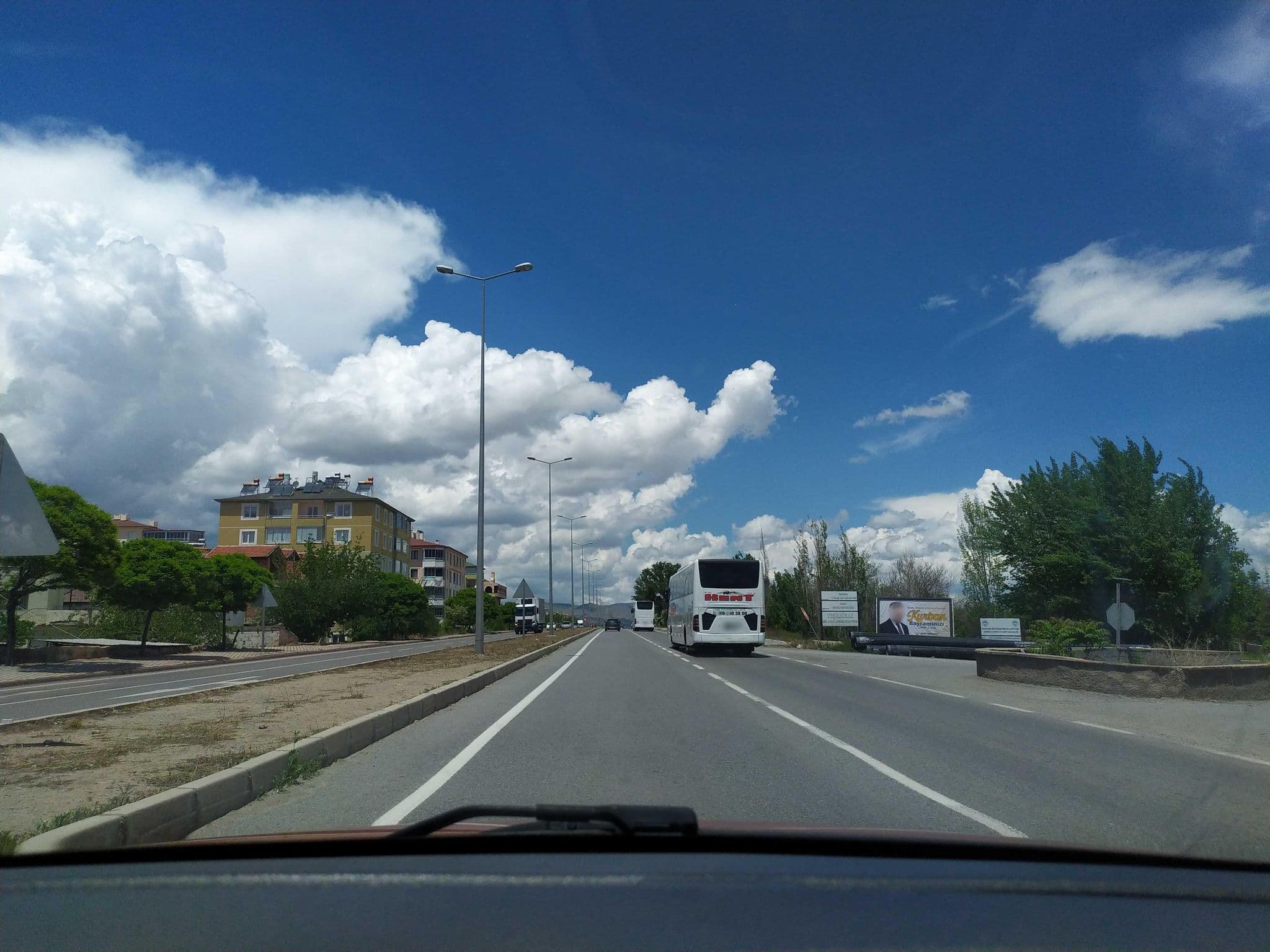 Street view near Yeşilhisar Hotel, Yeşilhisar — © samety (CC BY-SA · Mapillary)