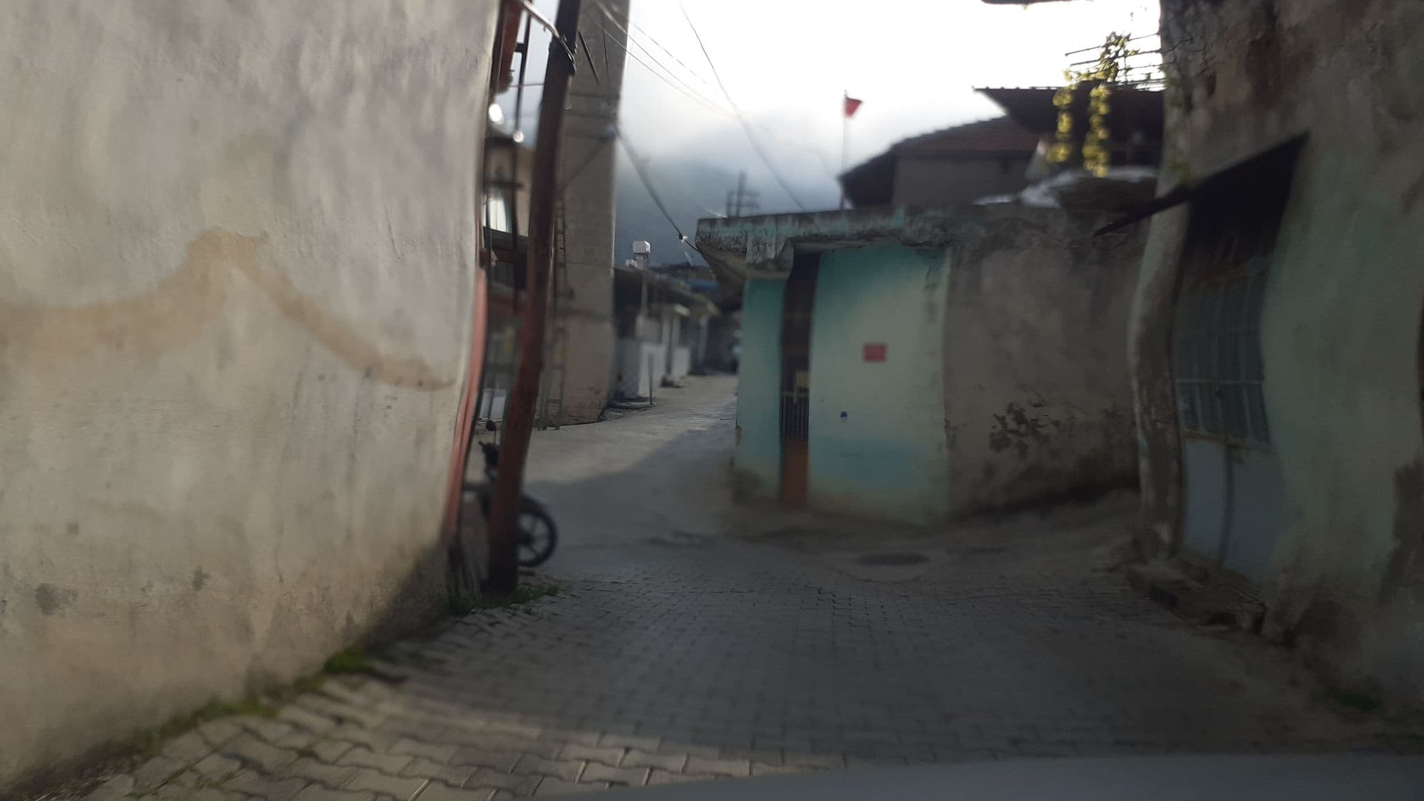 Street view near Republics Of Bezge, Yayladağı — © ahmettsafaa (CC BY-SA · Mapillary)