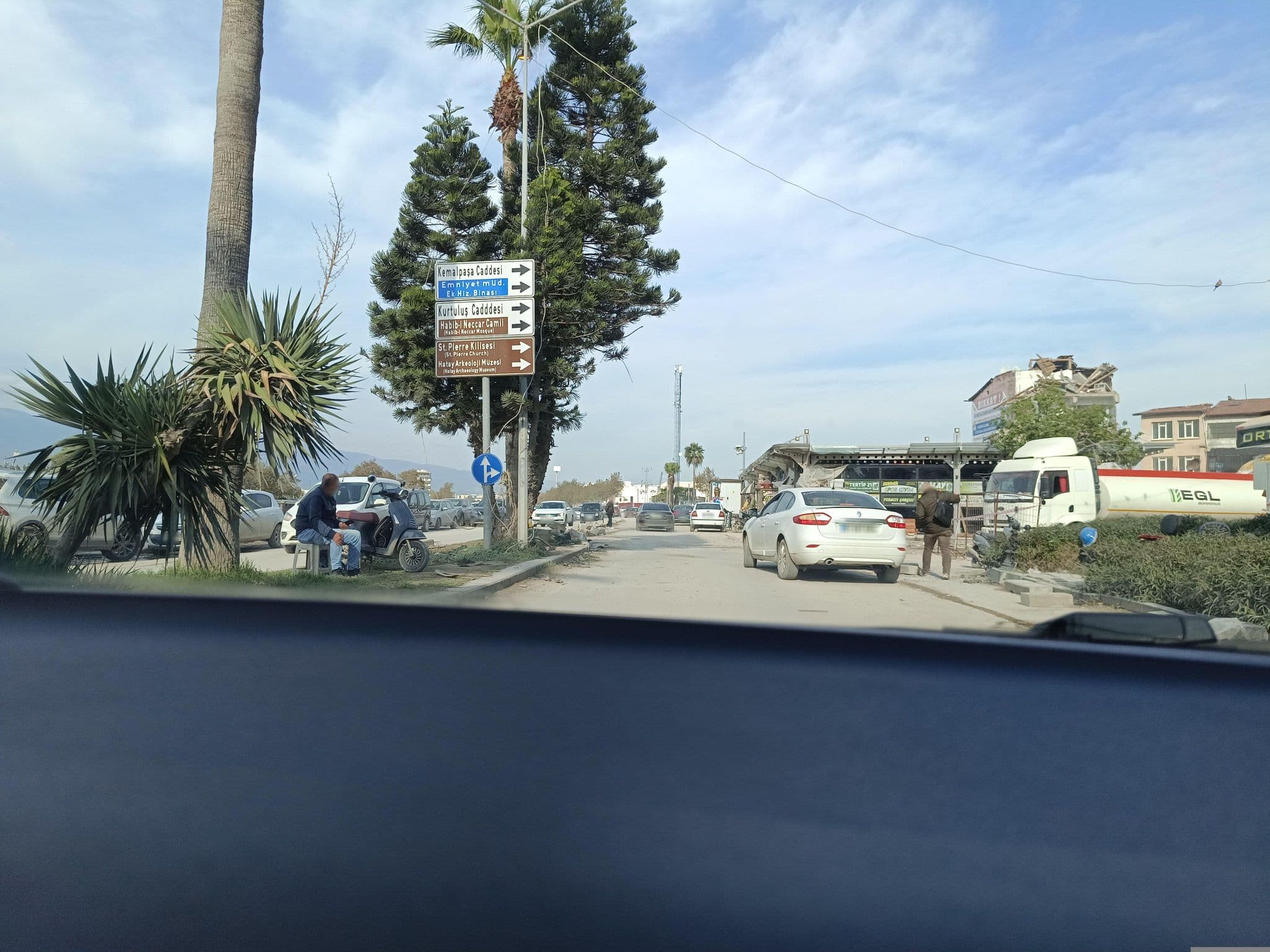 Street view near Guney Hotel, Antakya — © meryem (CC BY-SA · Mapillary)