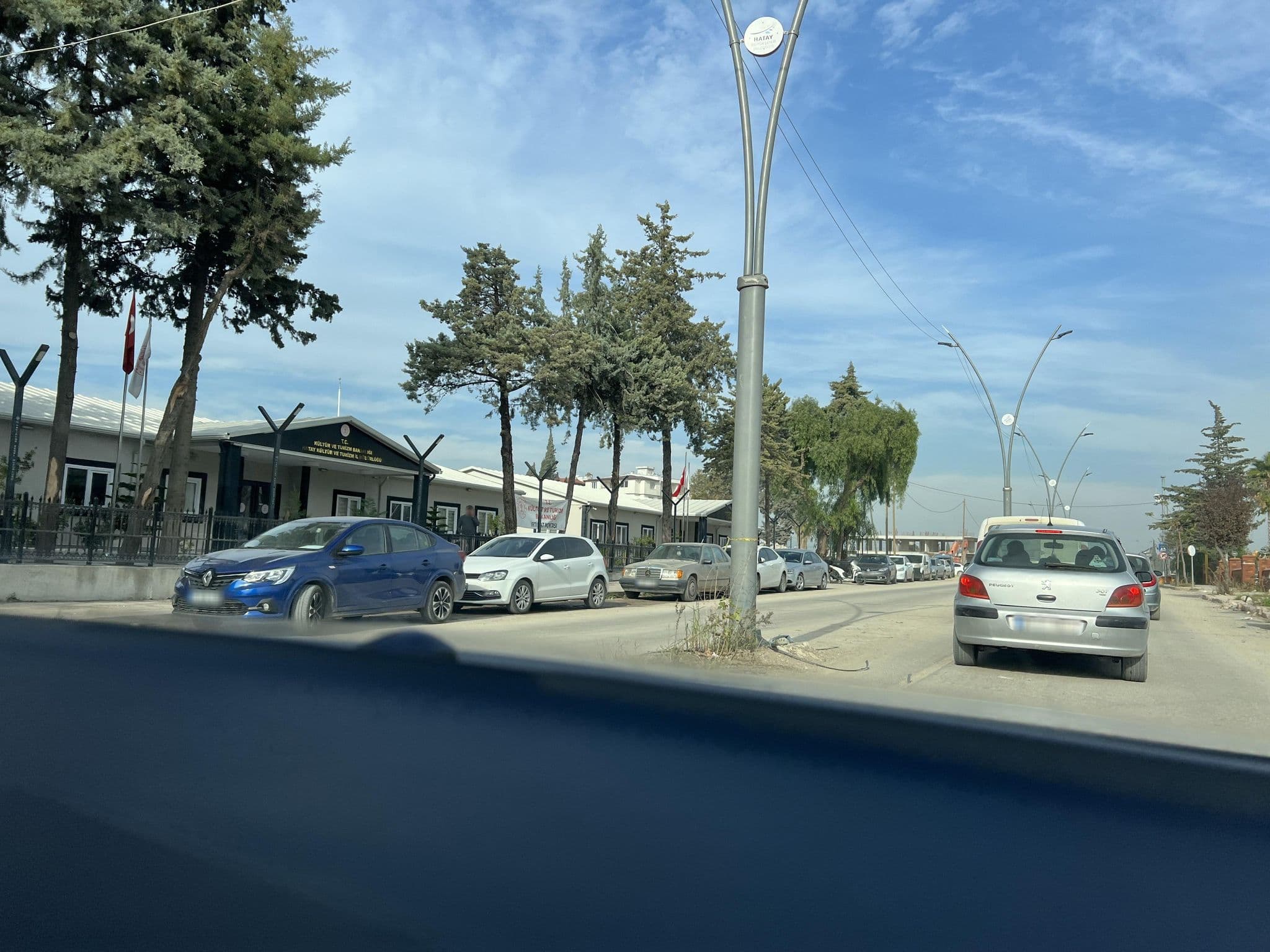 Street view near Dr.mustafa Gencay Erkek Ögrenci Pansiyonu, Antakya — © Beritank (CC BY-SA · Mapillary)