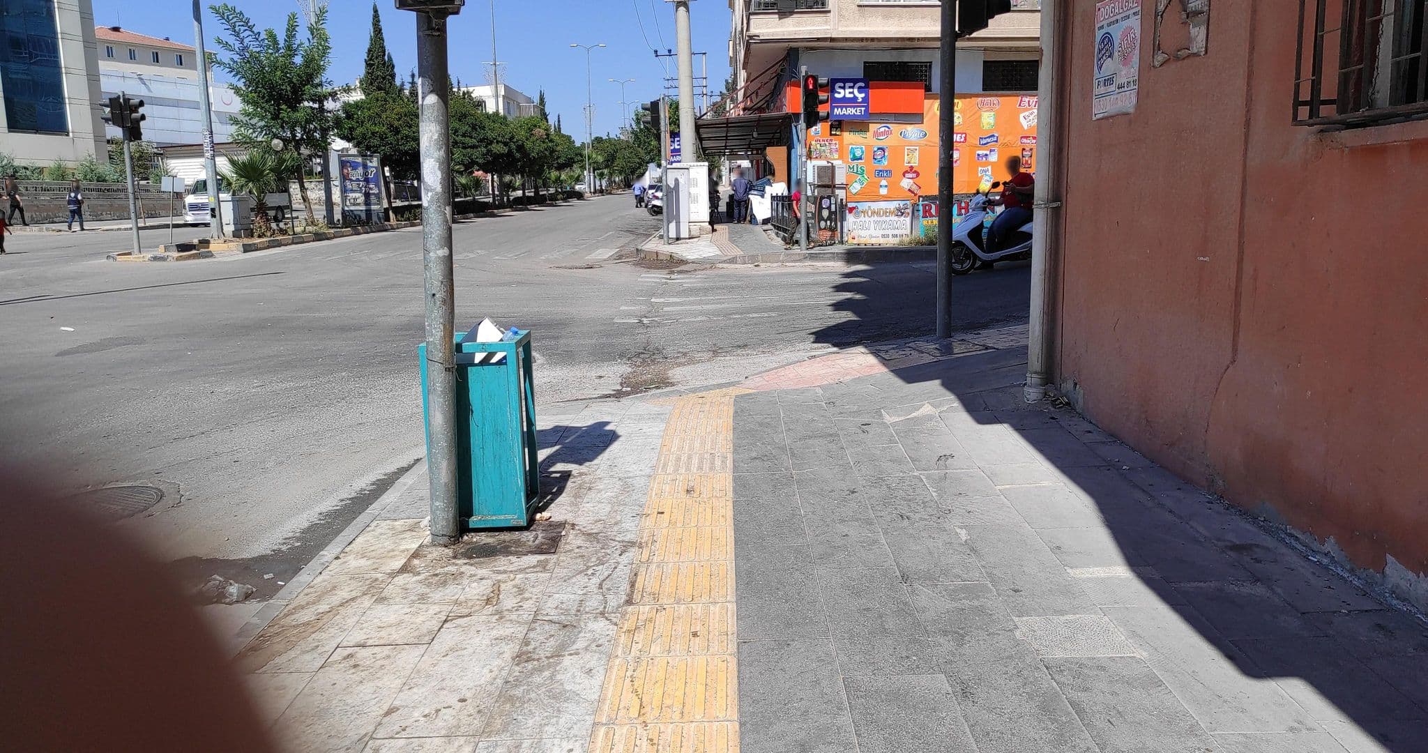 Street view near Burak Bilişim Misafirhanesi, Kilis — © cetint (CC BY-SA · Mapillary)