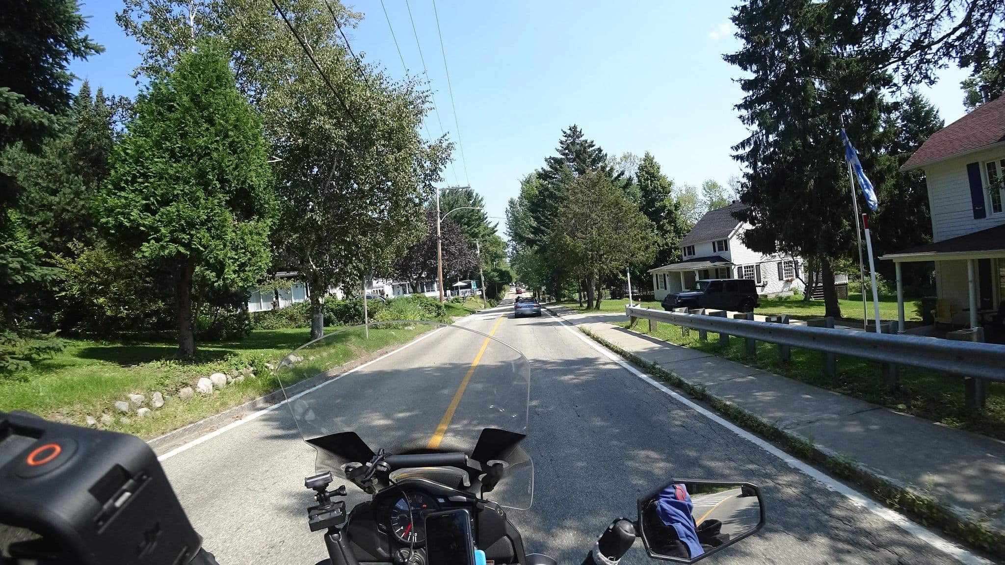 Street view near Auberge la Maison Sous les Pins, Baie-Saint-Paul — © michelcouturemotomcm (CC BY-SA · Mapillary)