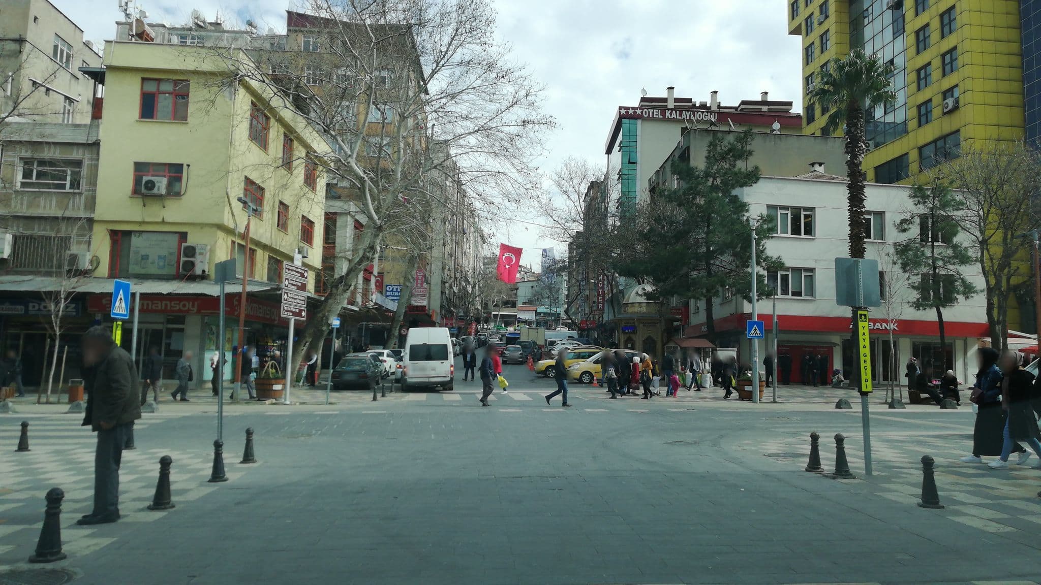 Street view near Hampton Inn by Hilton, Kahramanmaraş — © faruktaslialan (CC BY-SA · Mapillary)