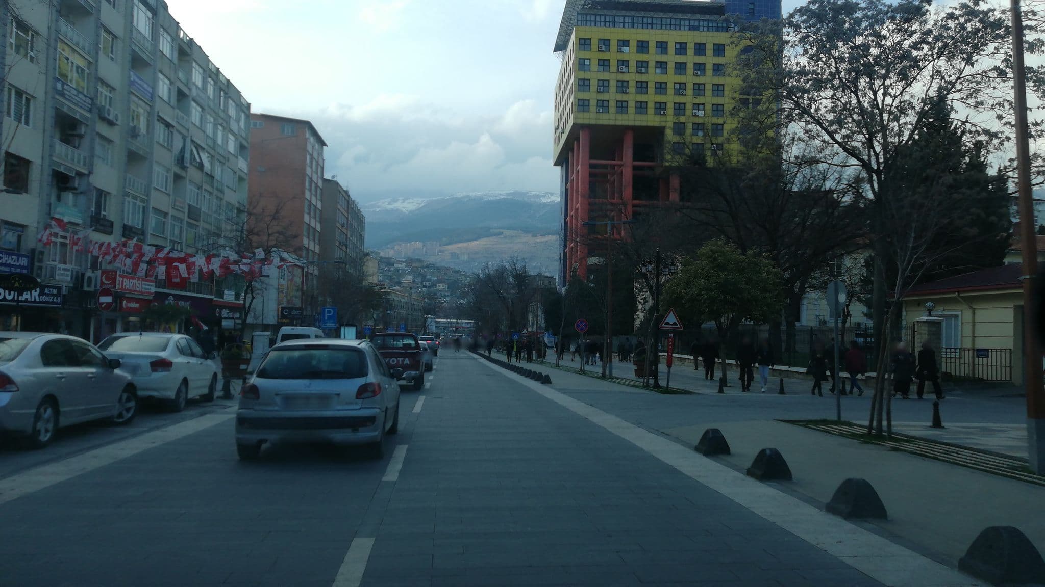 Street view near Otel Alcazar, Kahramanmaraş — © faruktaslialan (CC BY-SA · Mapillary)
