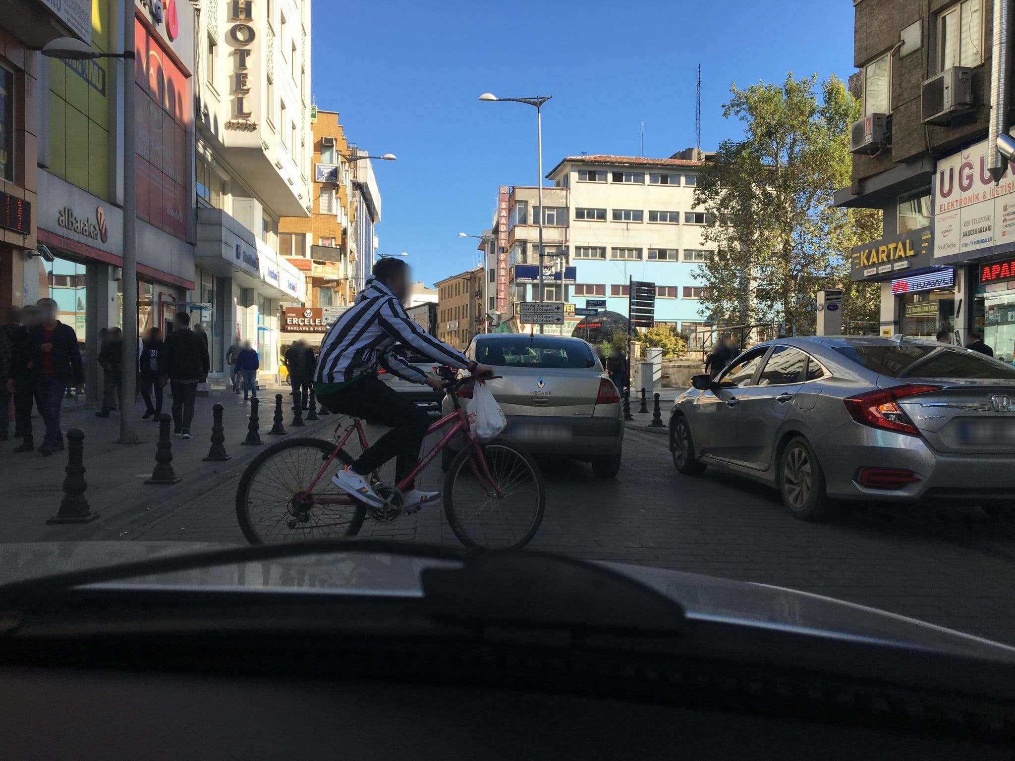Street view near City Hotel, Gaziantep — © bayram44 (CC BY-SA · Mapillary)