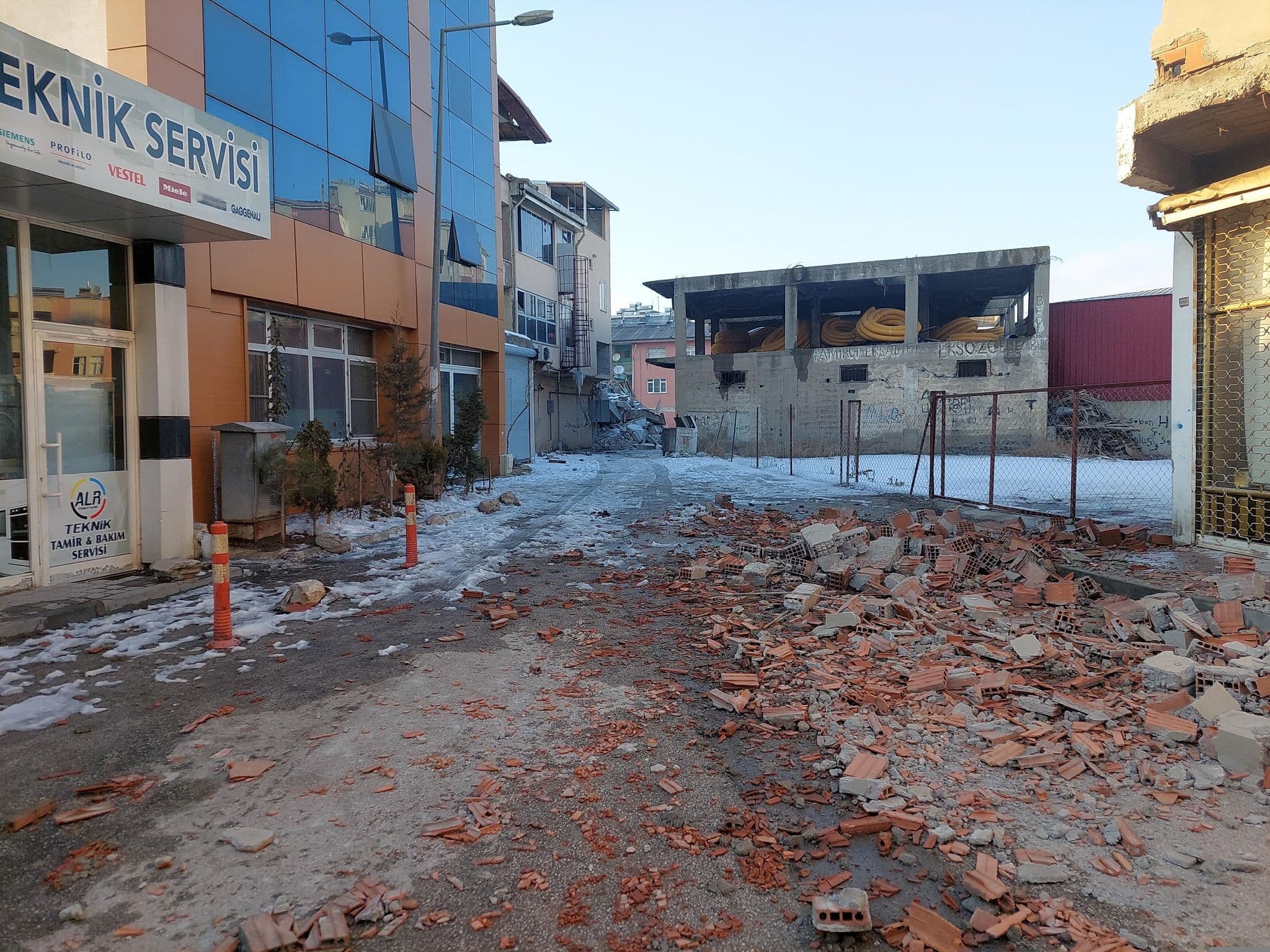 Street view near hotel pınar, Elbistan — © senolsolum (CC BY-SA · Mapillary)